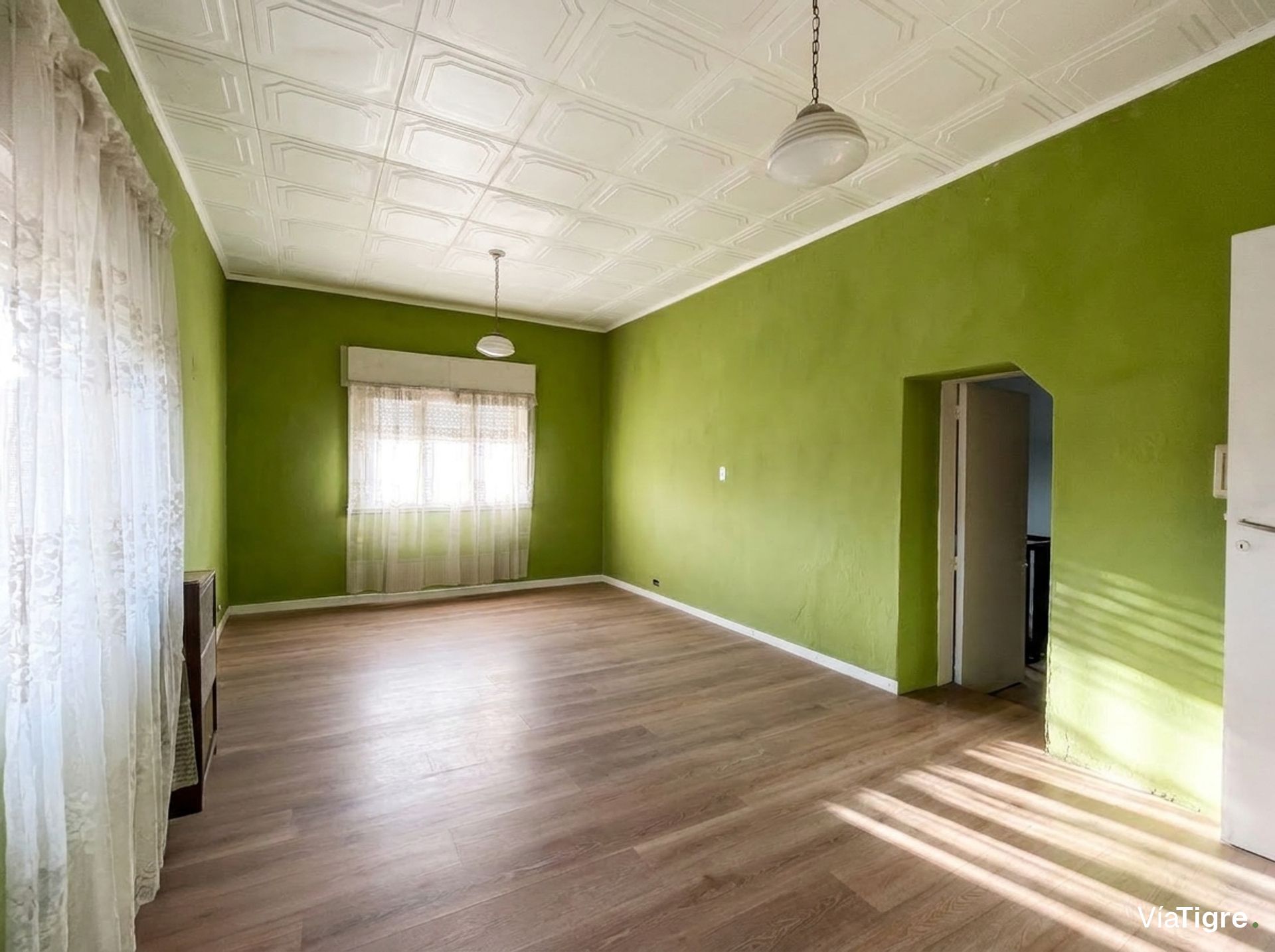 Casa en venta en Boulogne. Jardin, pileta parrilla