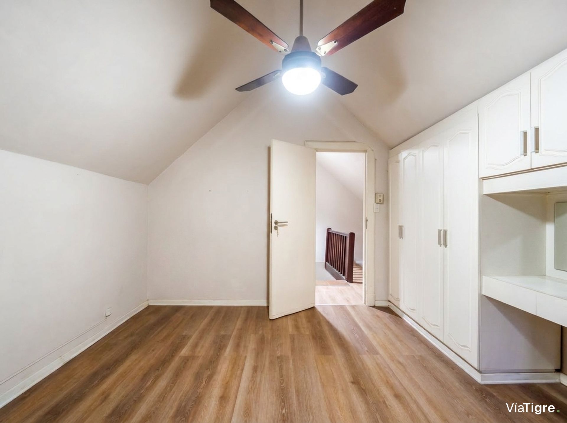 Casa en venta en Boulogne. Jardin, pileta parrilla