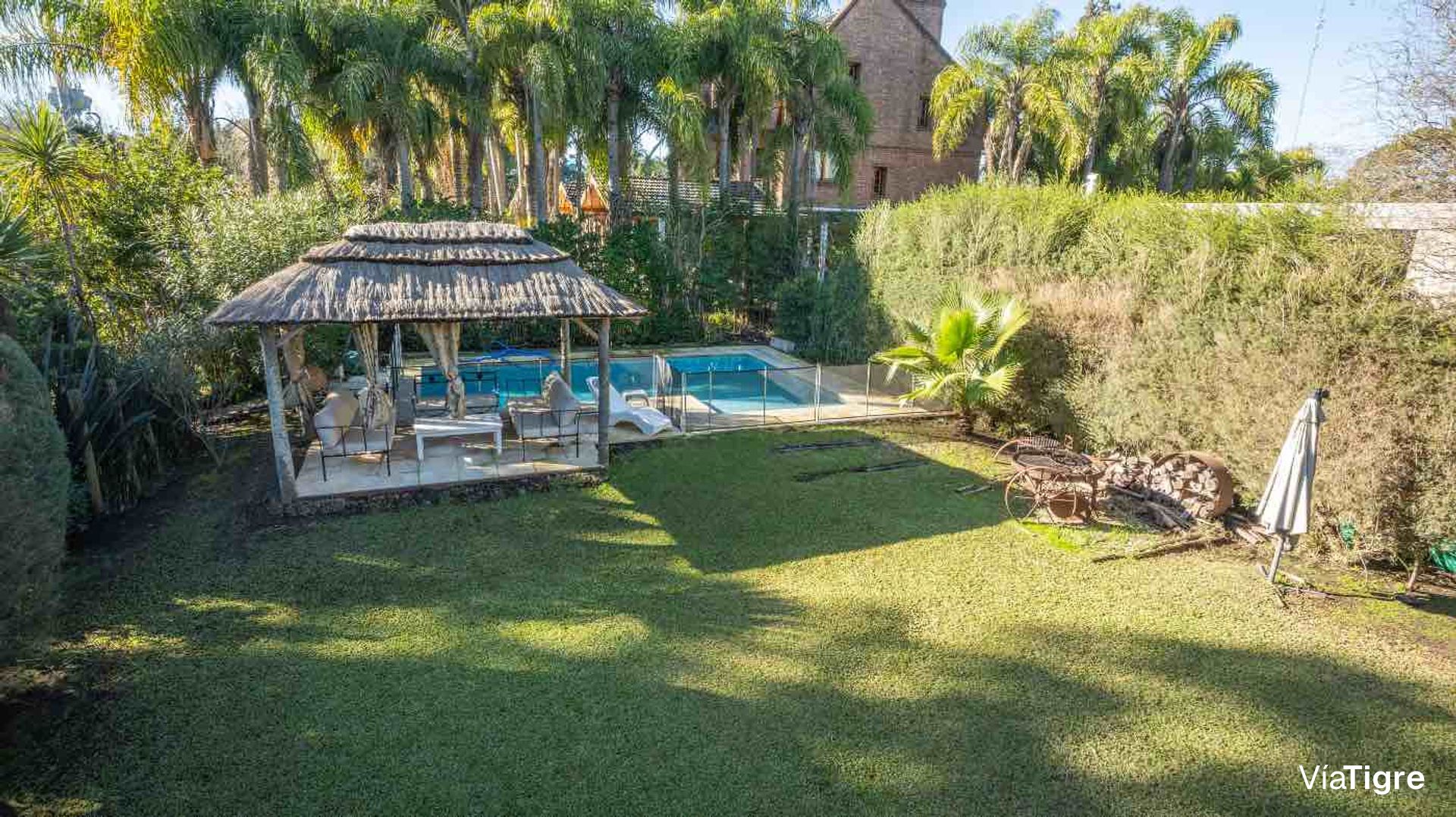 VENTA casa 4 ambientes con pileta en Boat Center