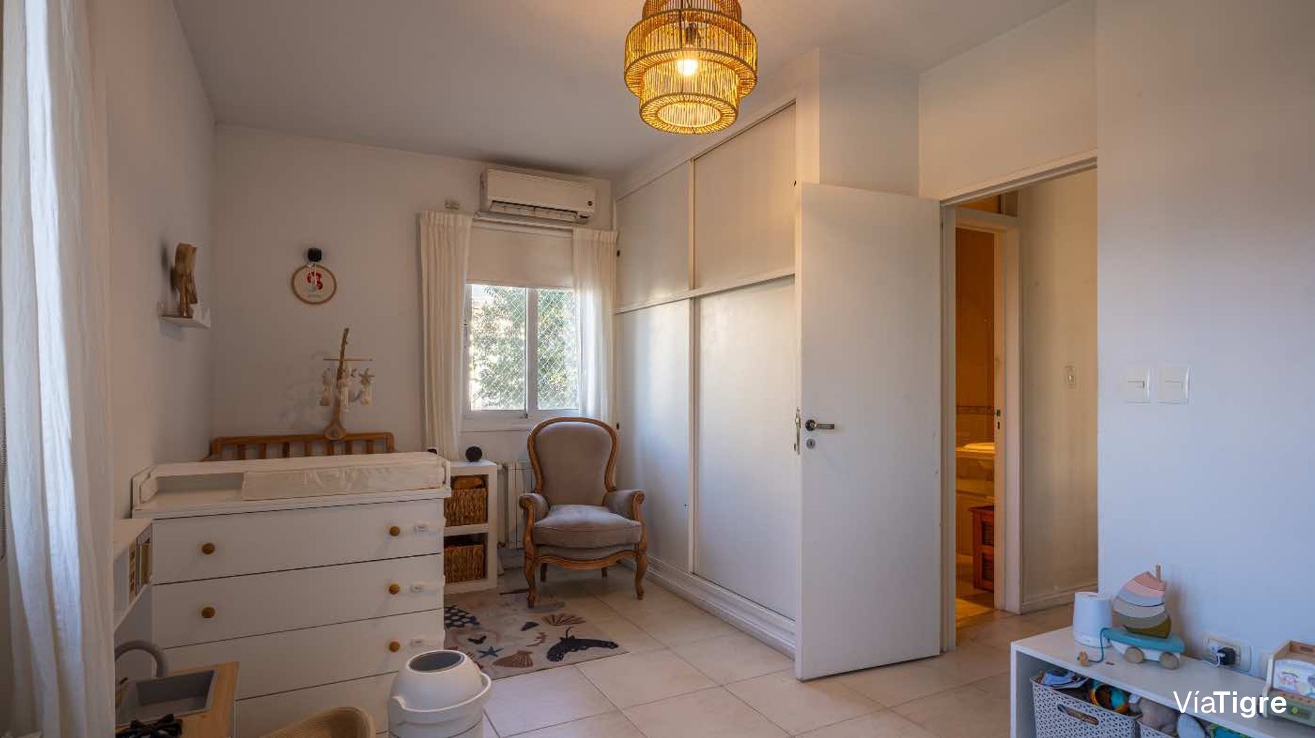 VENTA casa 4 ambientes con pileta en Boat Center
