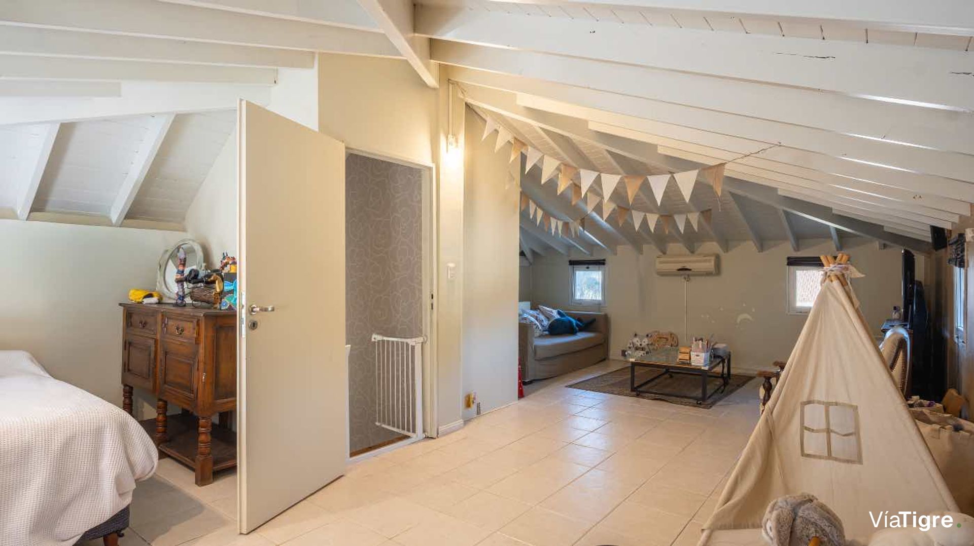 VENTA casa 4 ambientes con pileta en Boat Center