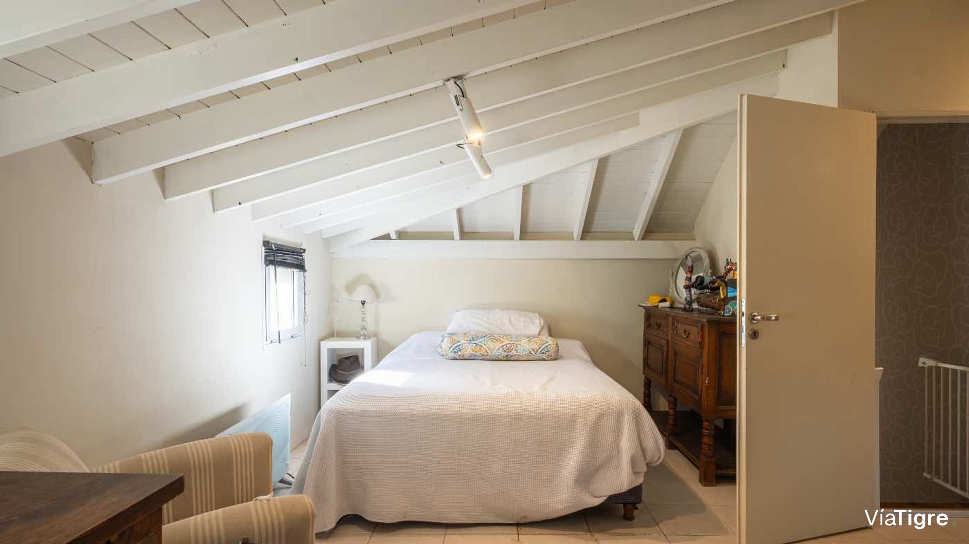 VENTA casa 4 ambientes con pileta en Boat Center