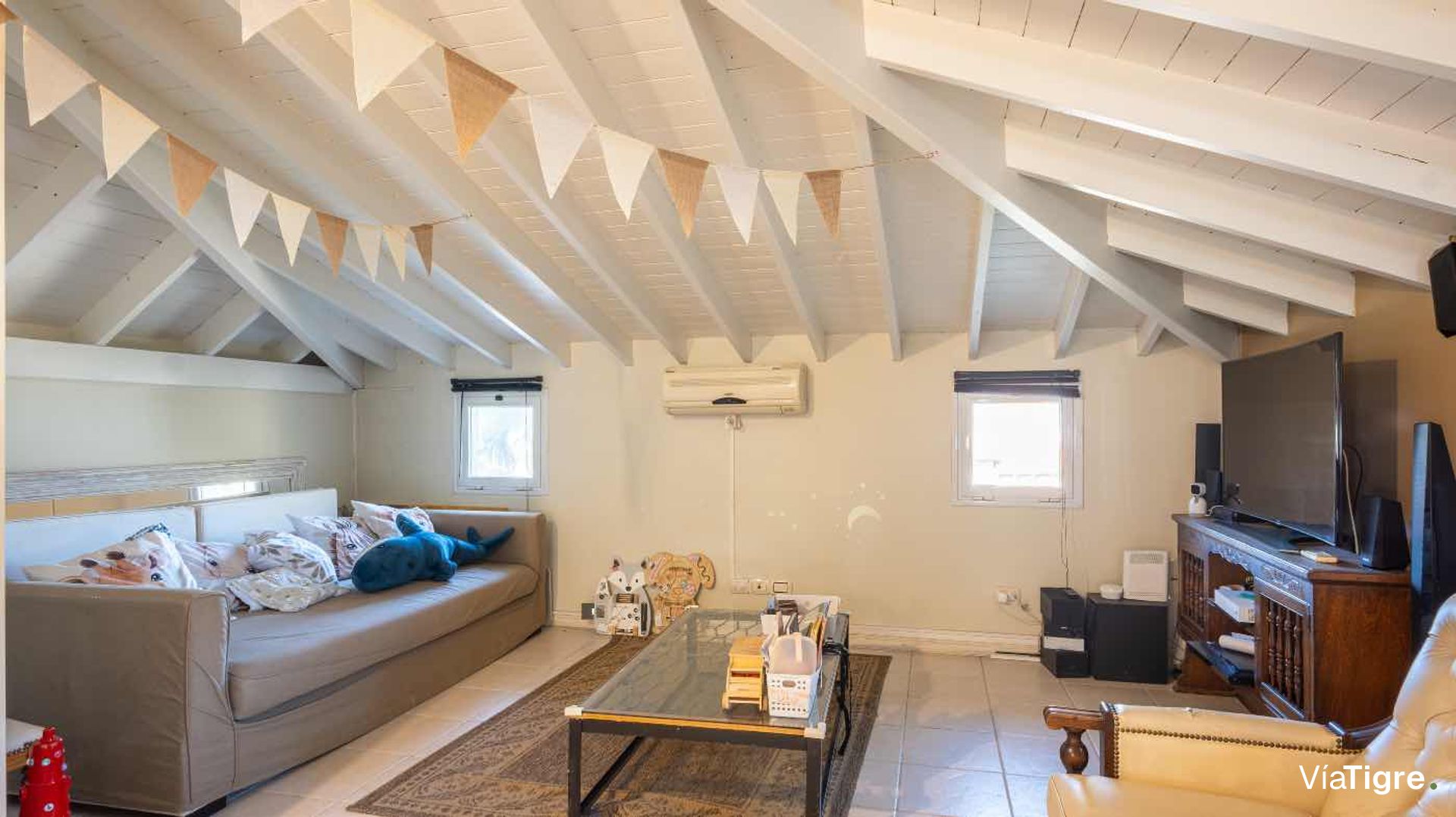 VENTA casa 4 ambientes con pileta en Boat Center