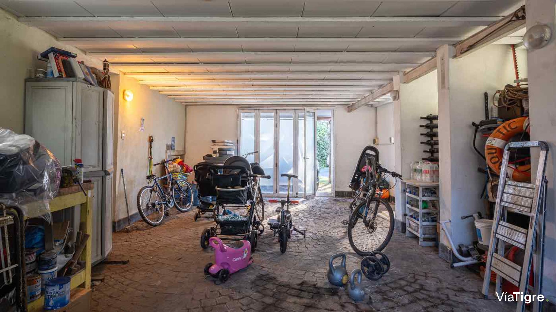 VENTA casa 4 ambientes con pileta en Boat Center