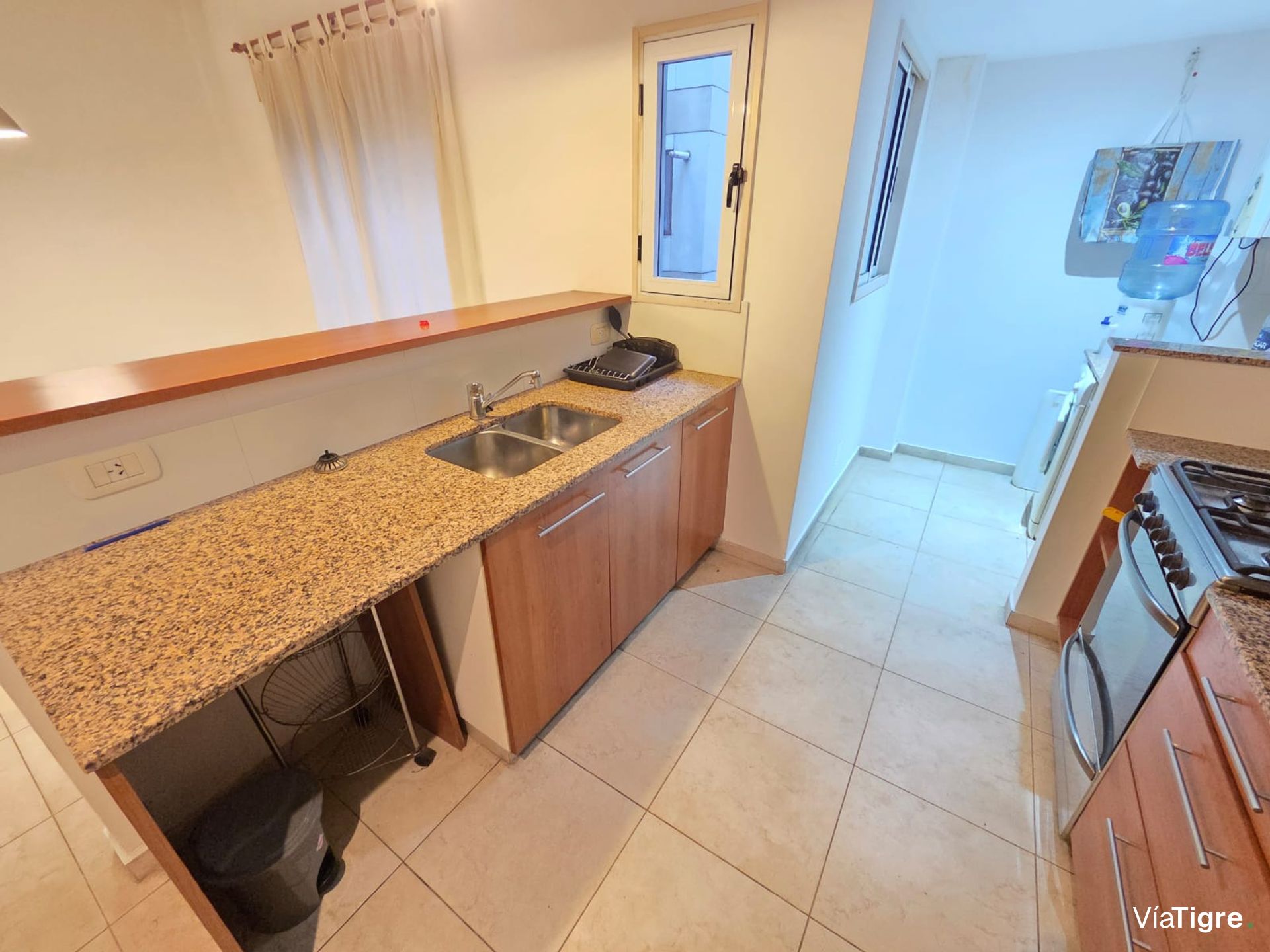 Venta 3 ambientes con cochera balcón Olivos