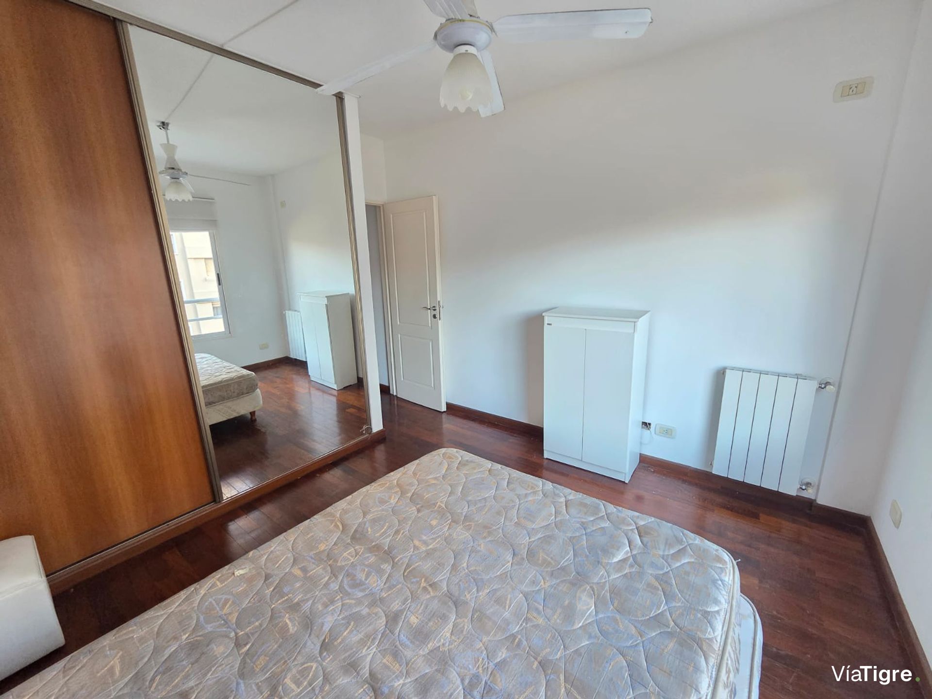 Venta 3 ambientes con cochera balcón Olivos