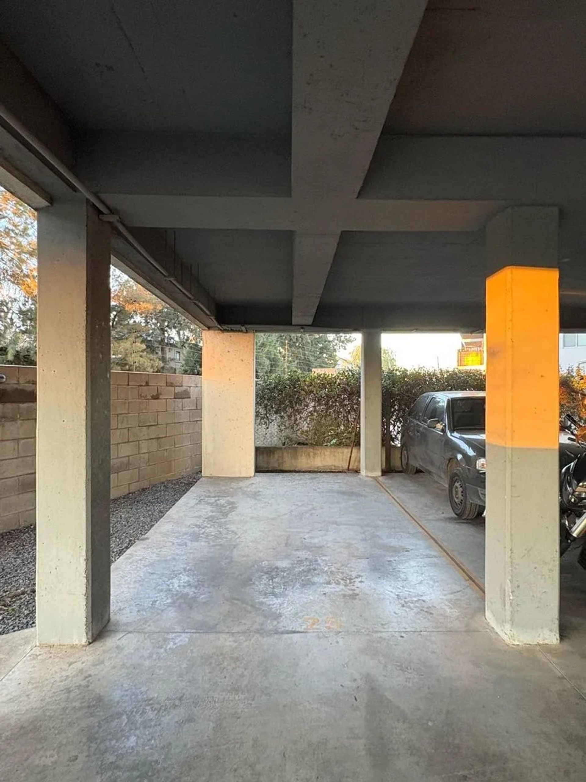 VENTA Dpto. 2 Amb. C/ Cochera y Parrila en "TIGRE"