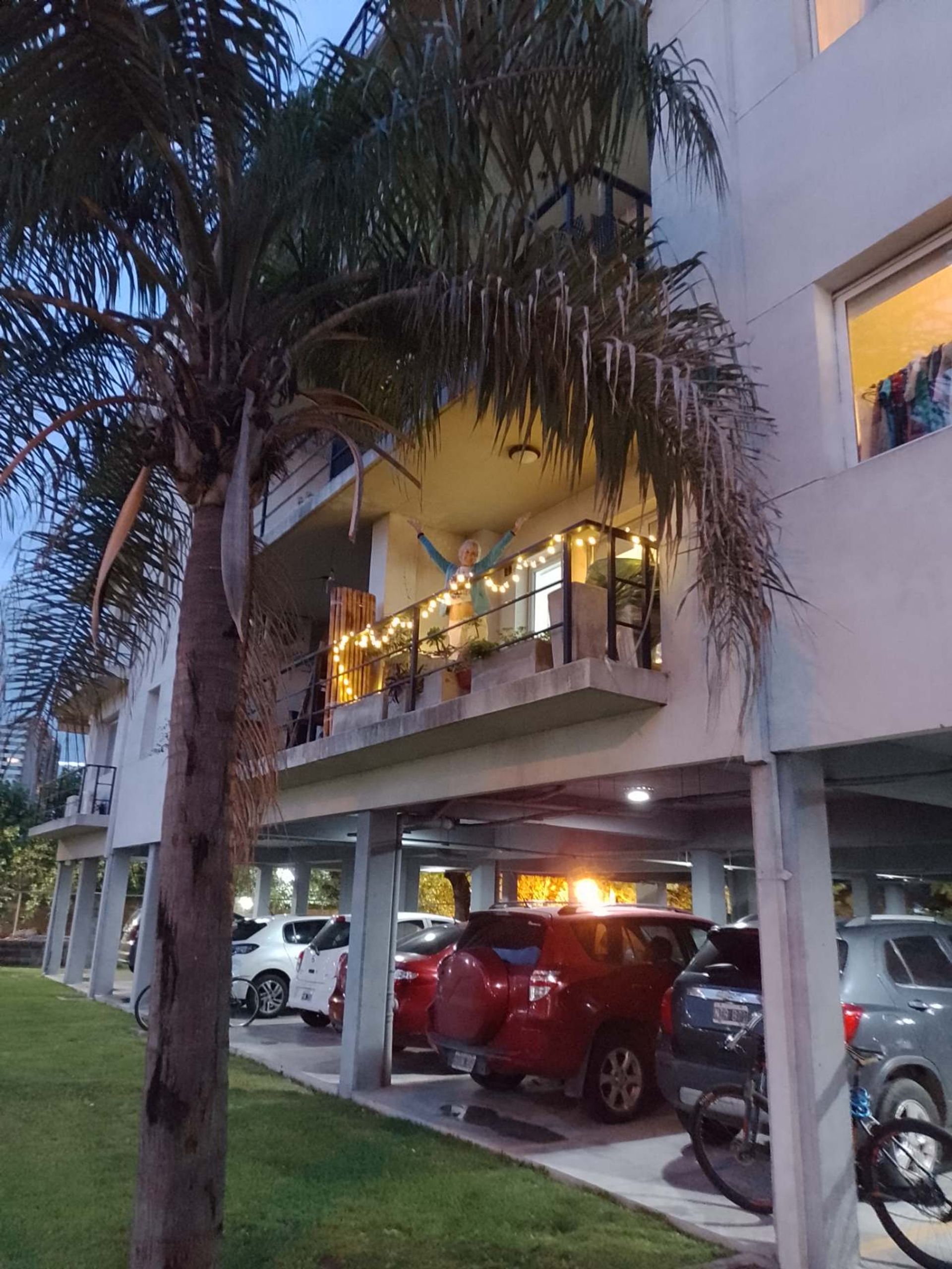 VENTA Dpto. 2 Amb. C/ Cochera y Parrila en "TIGRE"