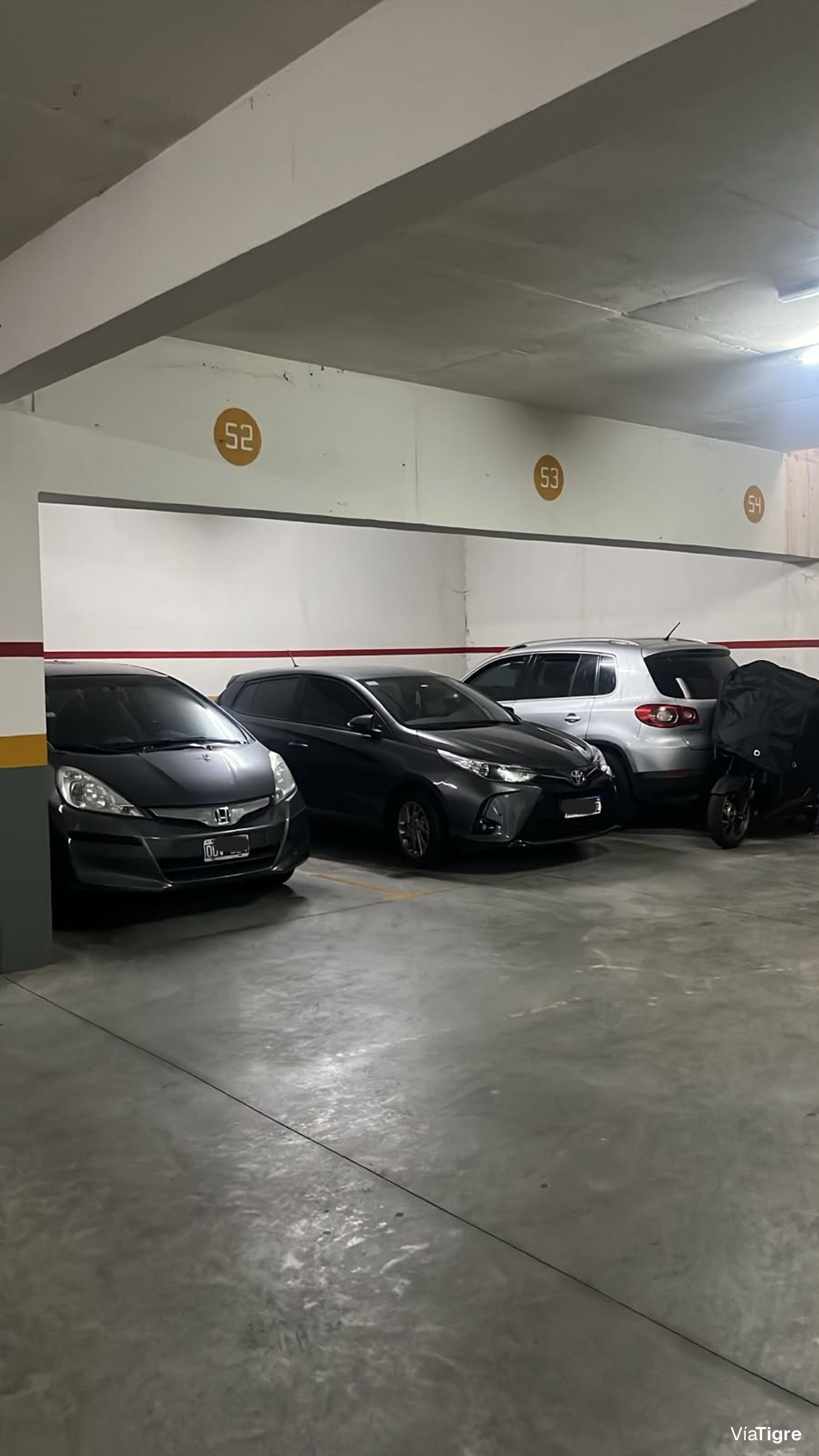 Venta Cochera Cubierta en Edificio en Florida