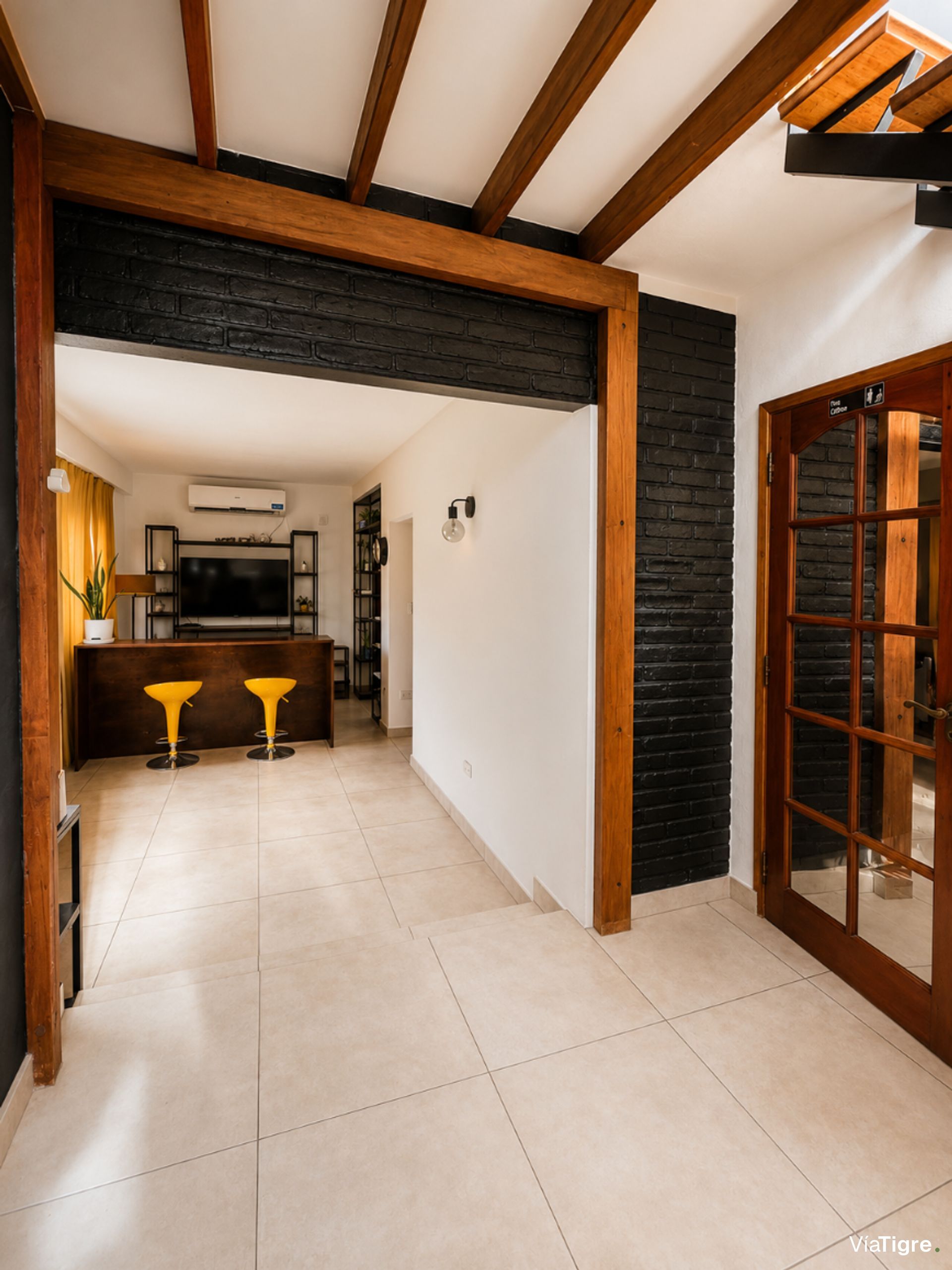 Venta Casa 5 Amb C/Cochera-V. Adelina Uso Prof.