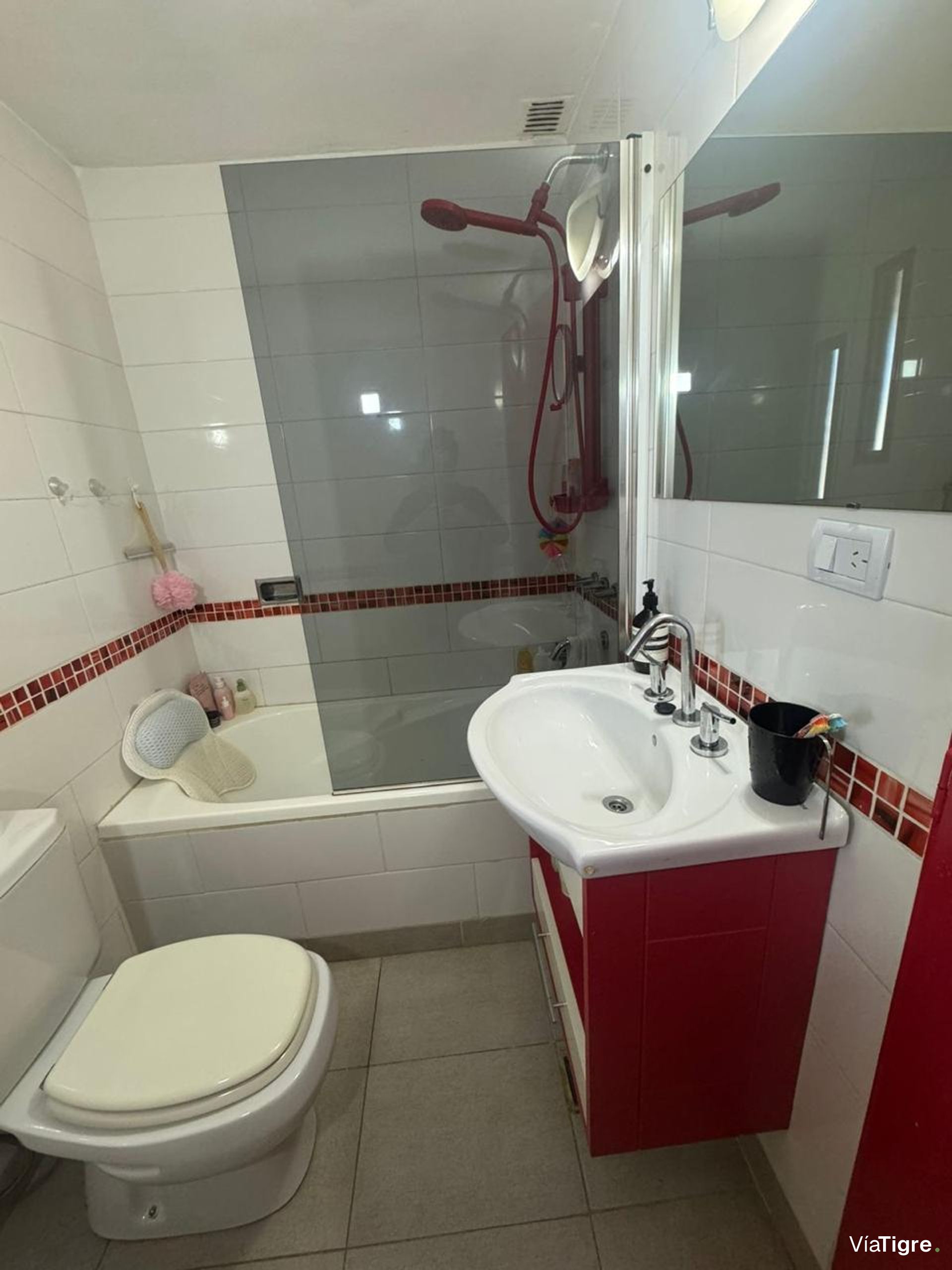 Venta Casa 5 Amb C/Cochera-V. Adelina Uso Prof.