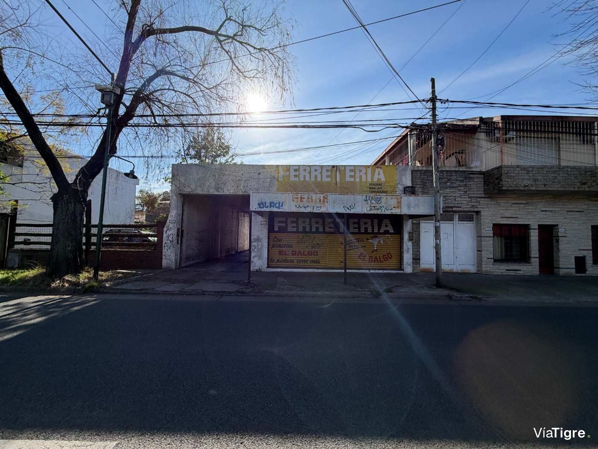 Local comercial en lote de 500m2 - Venta
