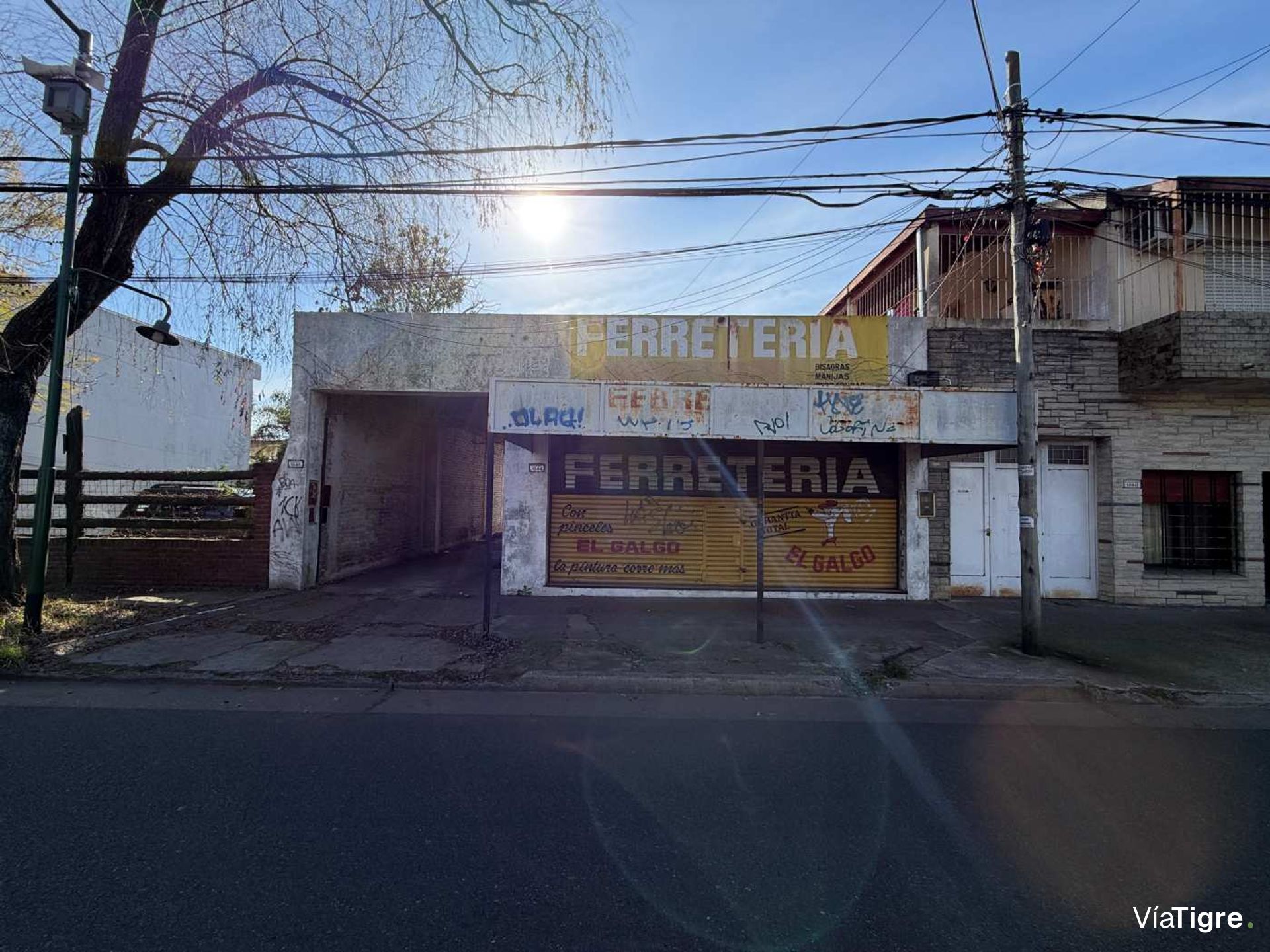 Local comercial en lote de 500m2 - Venta