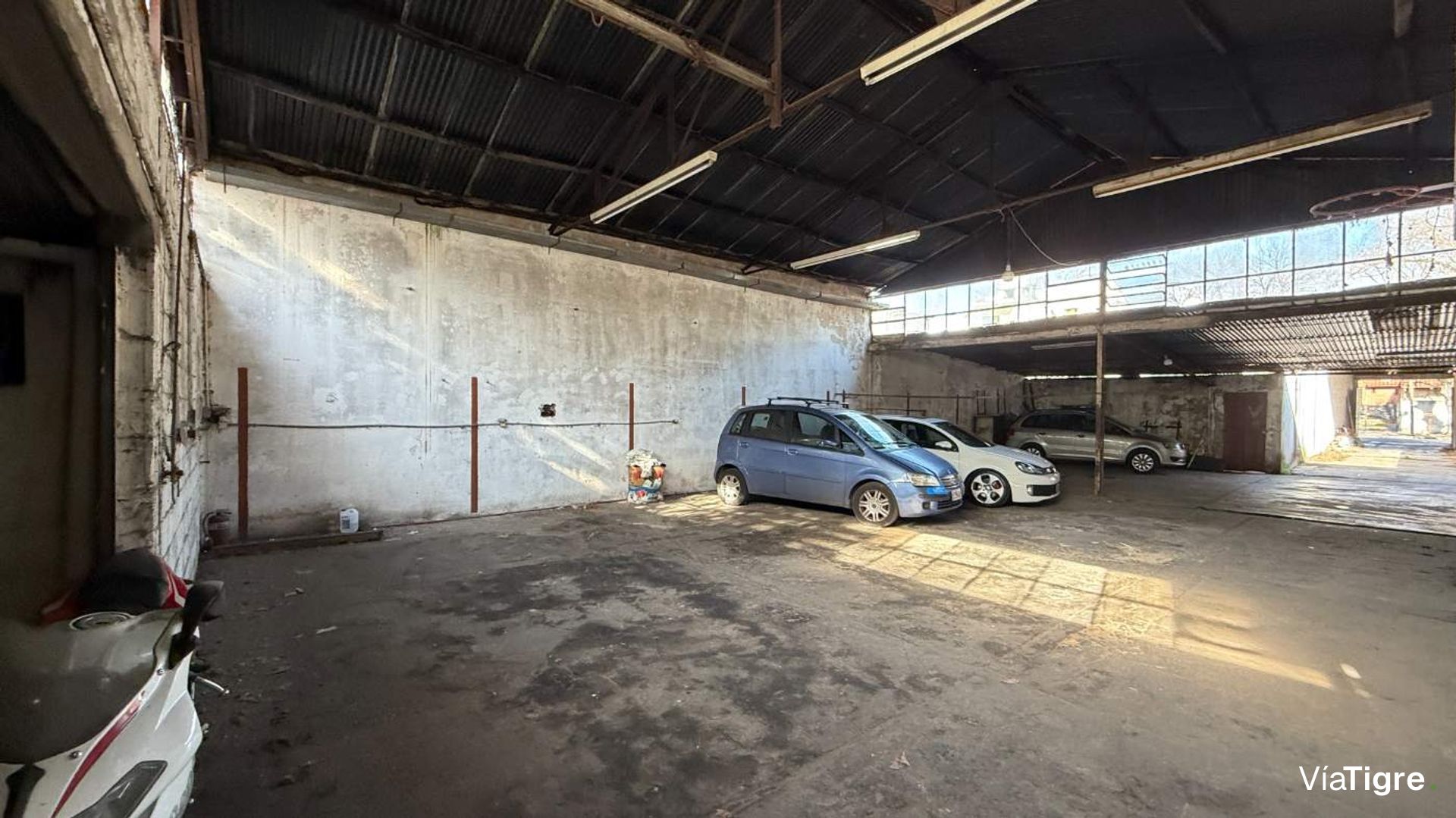 Local comercial en lote de 500m2 - Venta