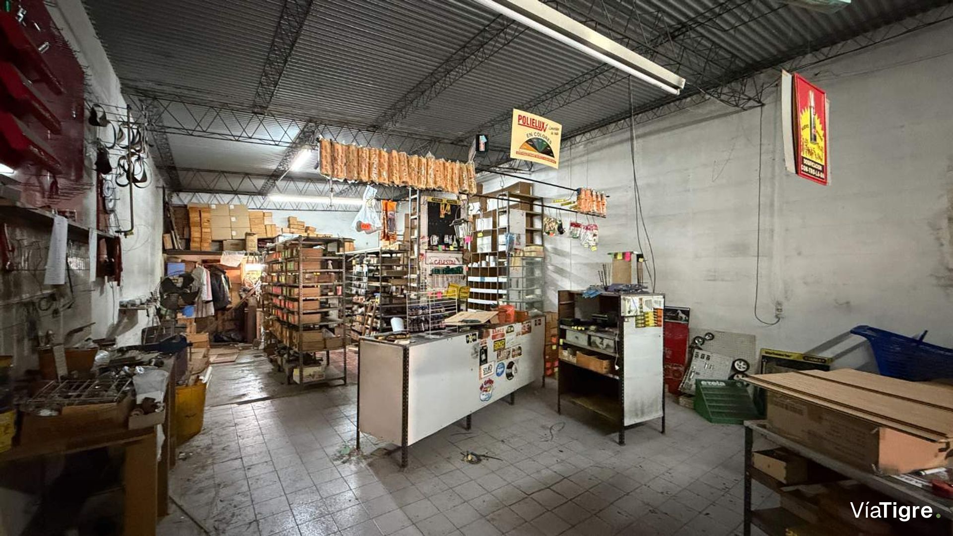 Local comercial en lote de 500m2 - Venta