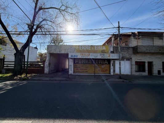 Local comercial en lote de 500m2 - Venta