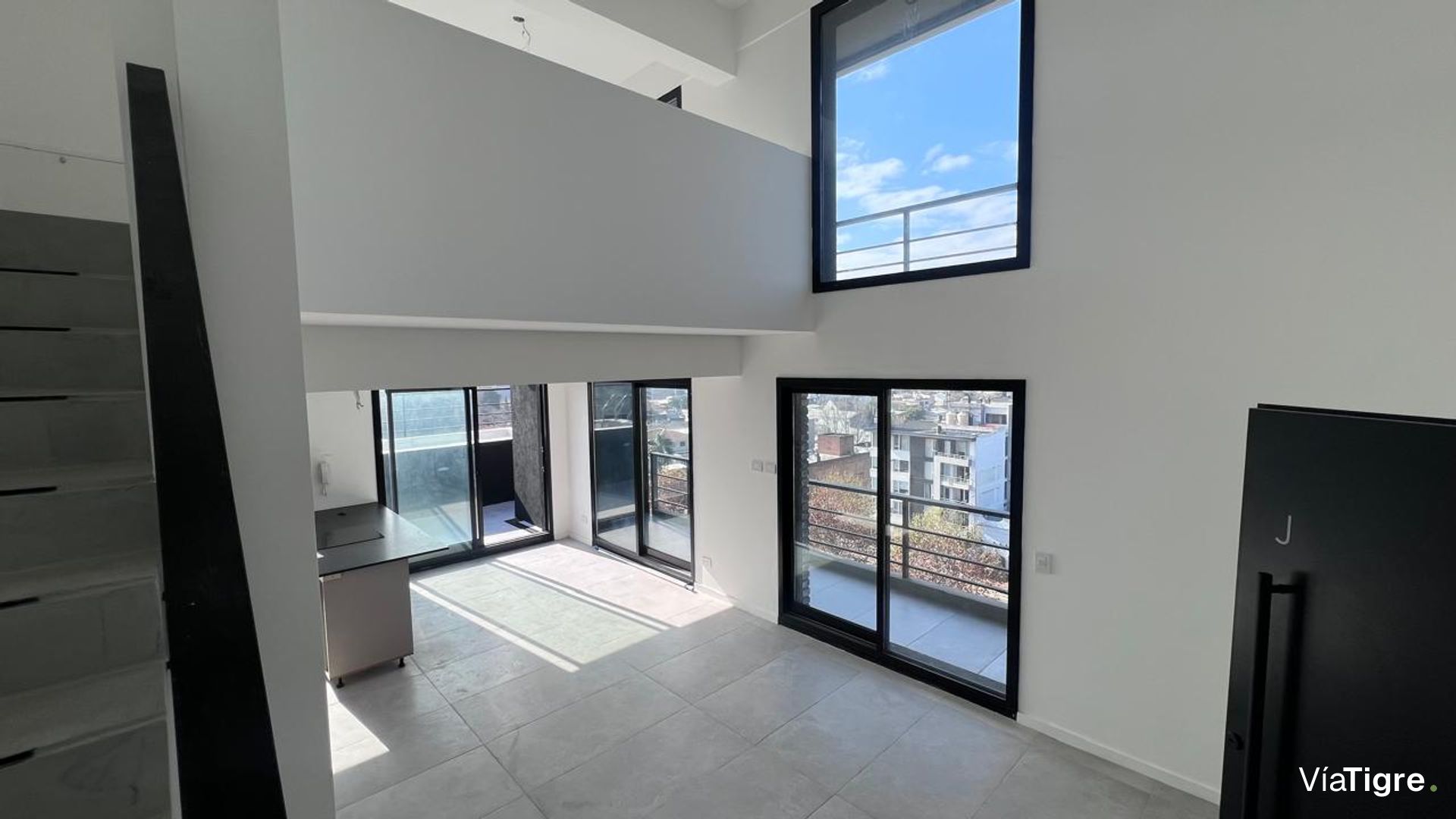 Venta Duplex 2 amb con cochera en Tigre Centro