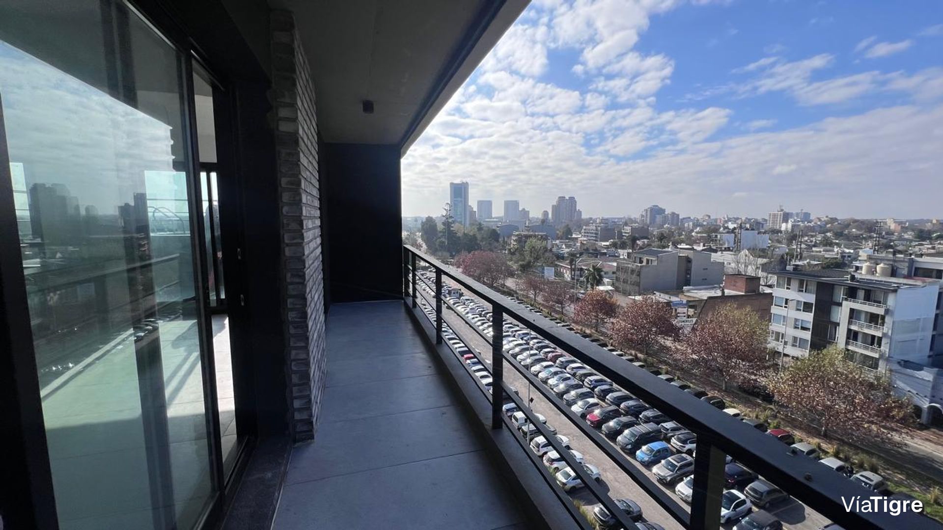 Venta Duplex 2 amb con cochera en Tigre Centro