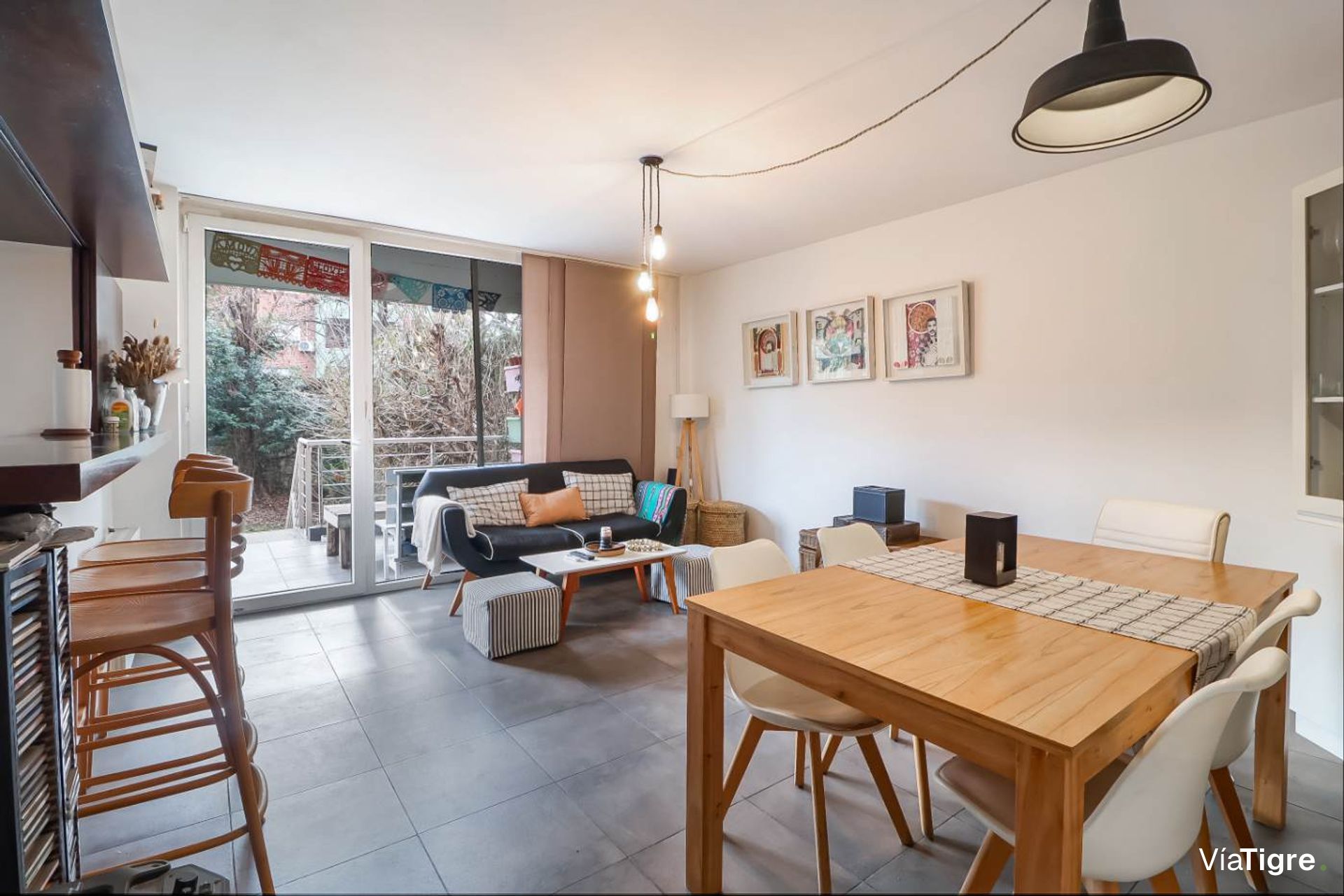 Venta 5 Ambientes, San Isidro Centro Con Jardin