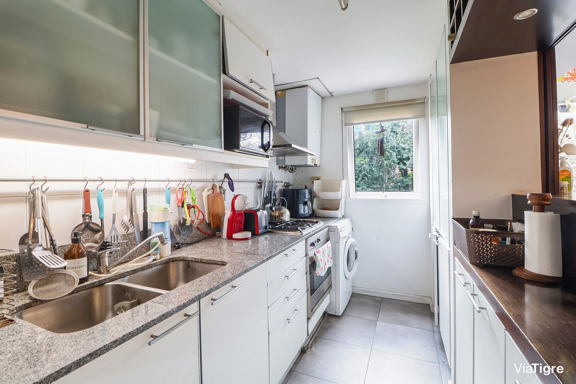 Venta 5 Ambientes, San Isidro Centro Con Jardin