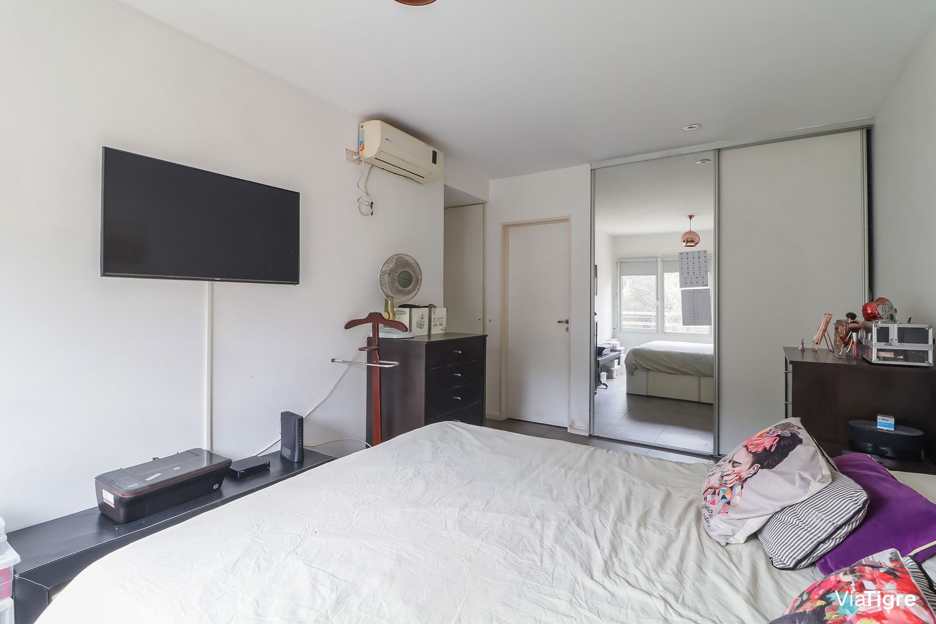 Venta 5 Ambientes, San Isidro Centro Con Jardin