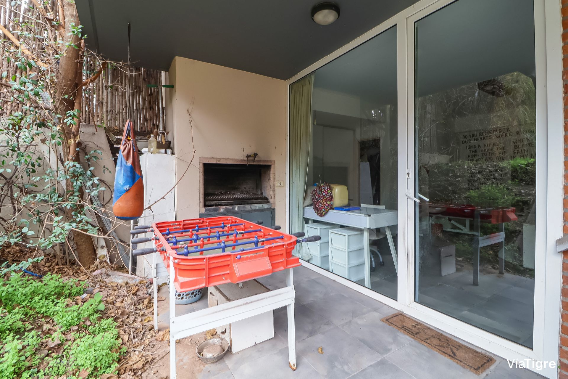 Venta 5 Ambientes, San Isidro Centro Con Jardin