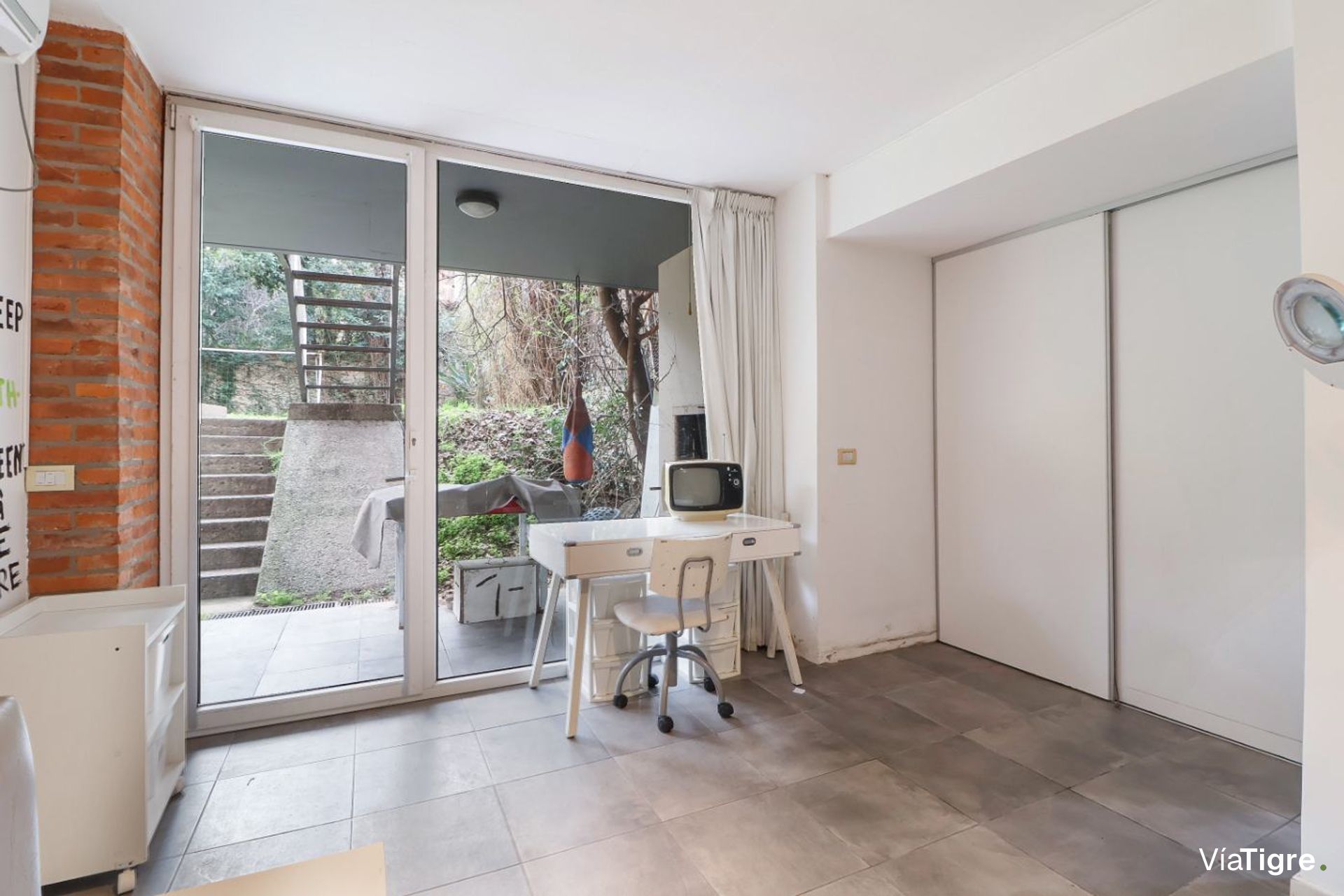 Venta 5 Ambientes, San Isidro Centro Con Jardin