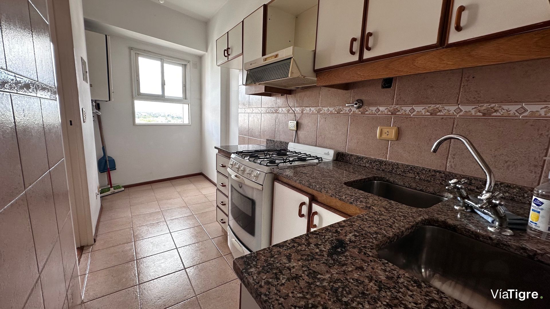 Venta Departamento 2 Ambientes Balcon Tigre Centro