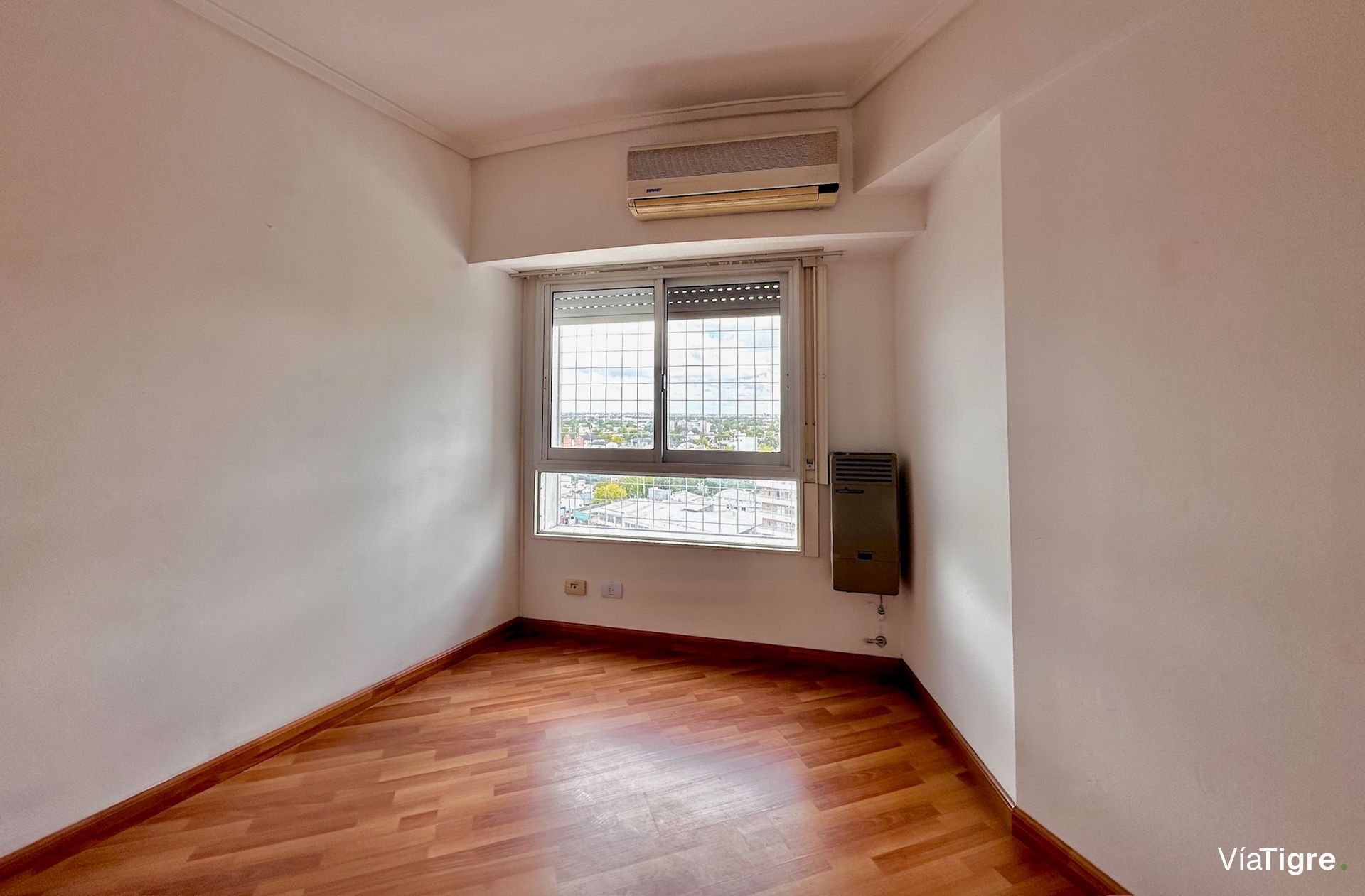 Venta Departamento 2 Ambientes Balcon Tigre Centro