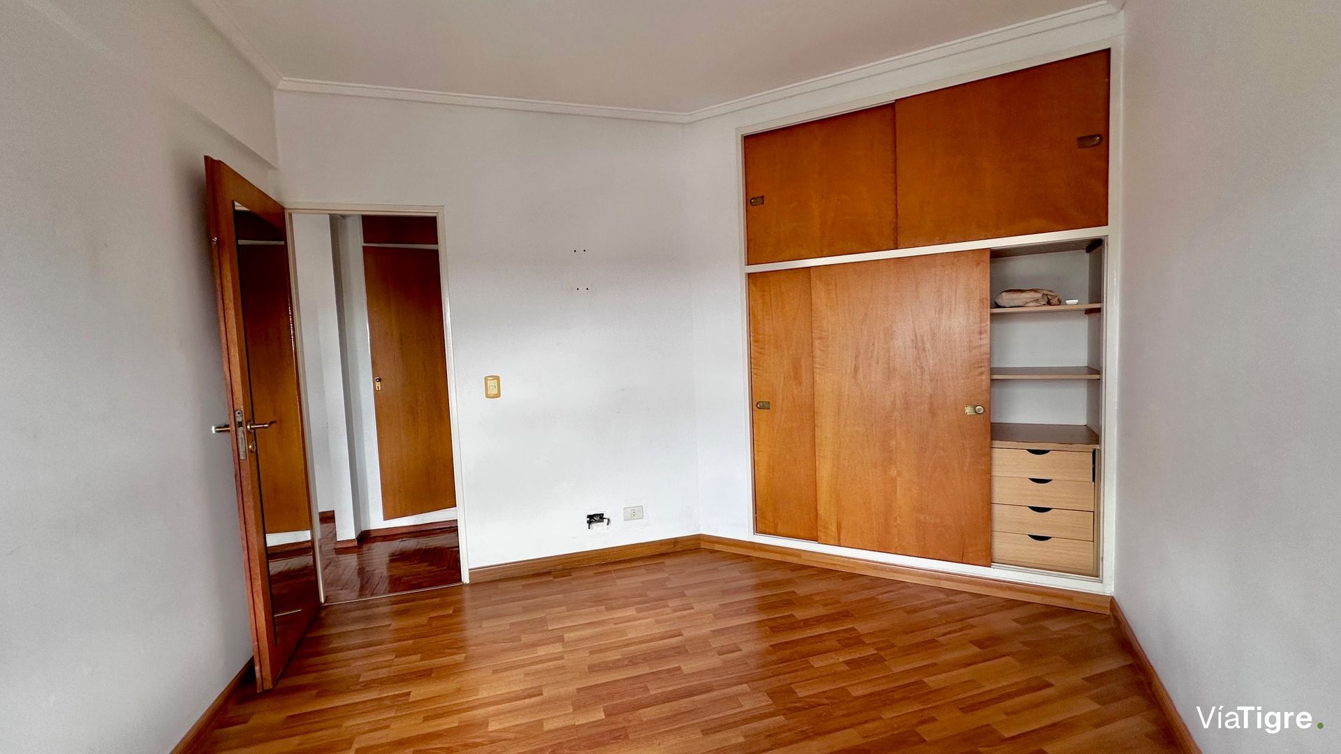 Venta Departamento 2 Ambientes Balcon Tigre Centro