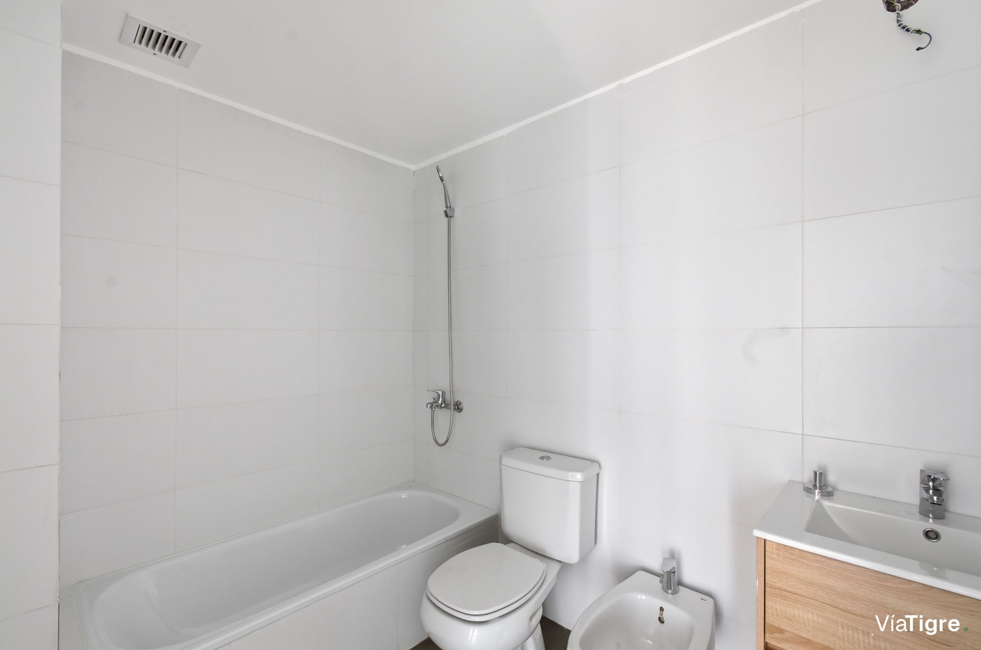 Alquiler 2 ambientes en Tigre Torres cardon II
