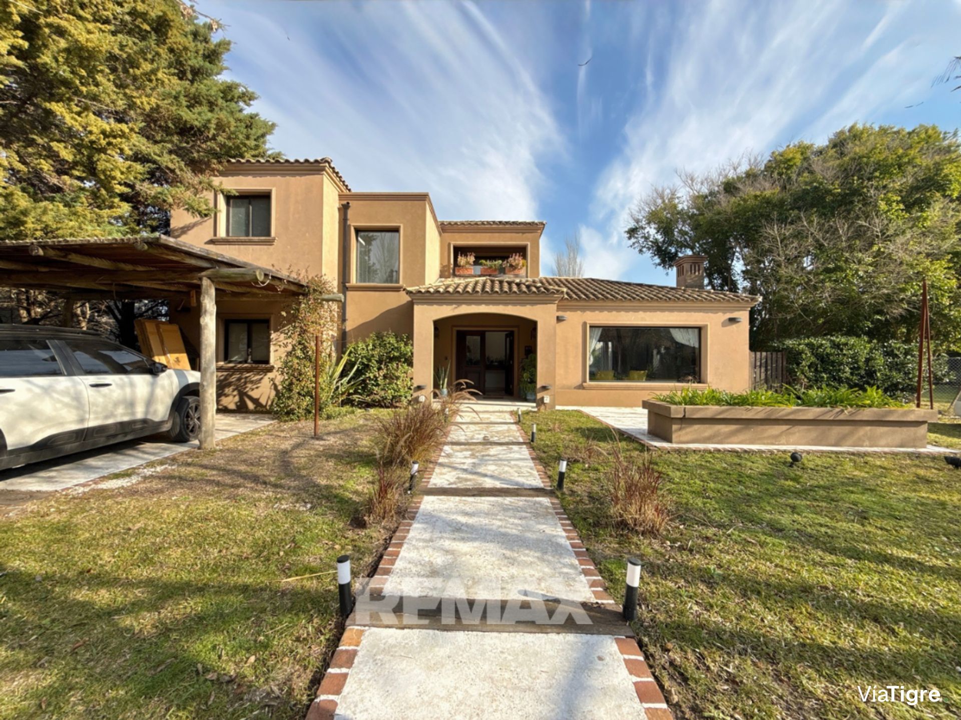 Venta Casa 5 Amb Pileta Santa Catalina Villanueva