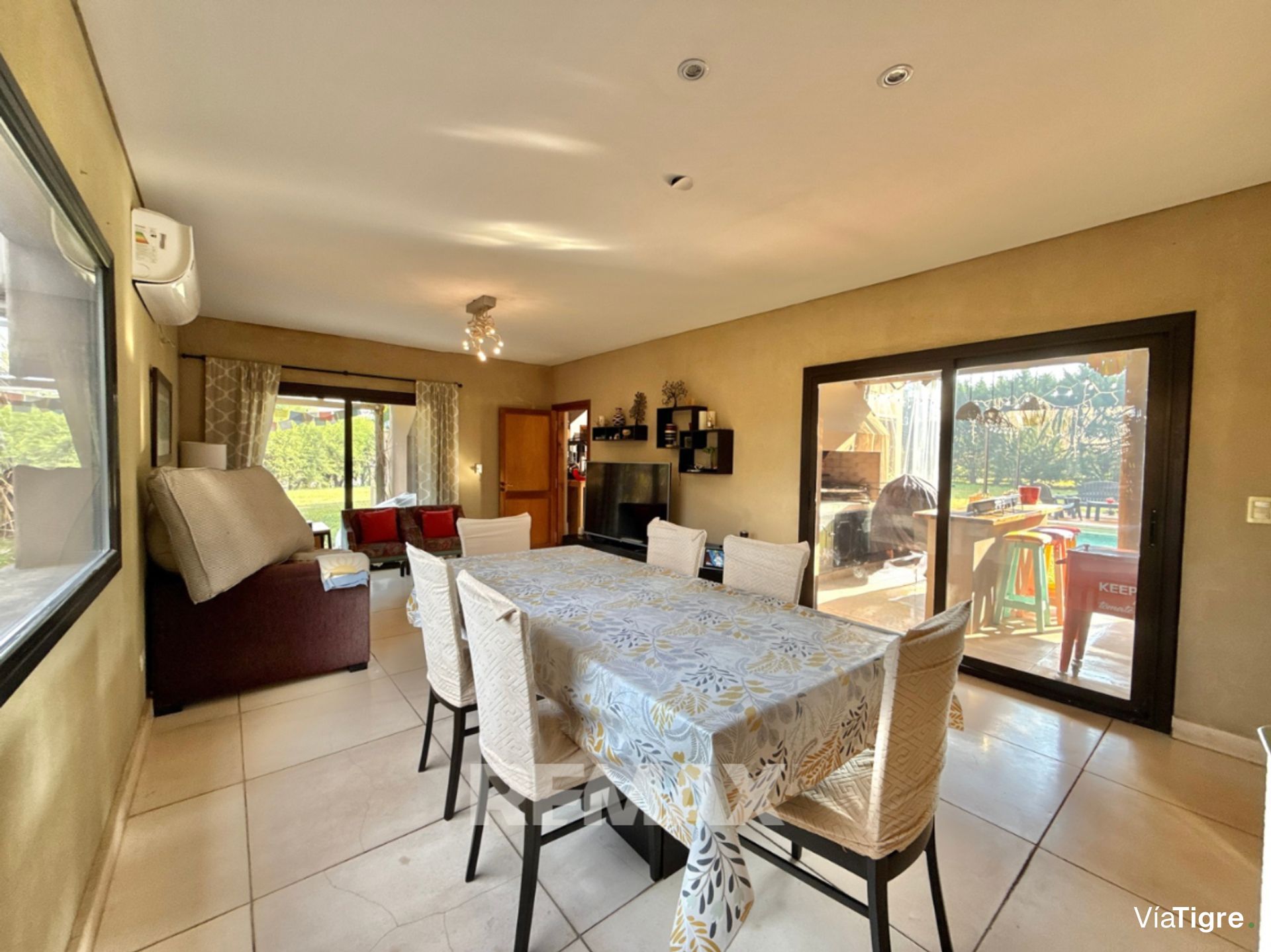 Venta Casa 5 Amb Pileta Santa Catalina Villanueva