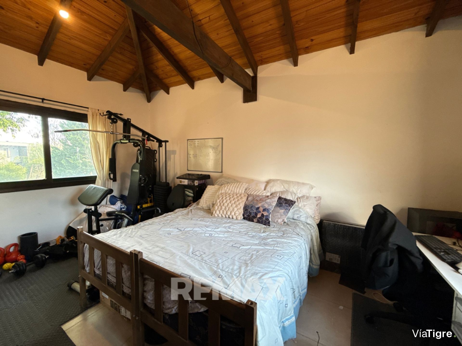 Venta Casa 5 Amb Pileta Santa Catalina Villanueva