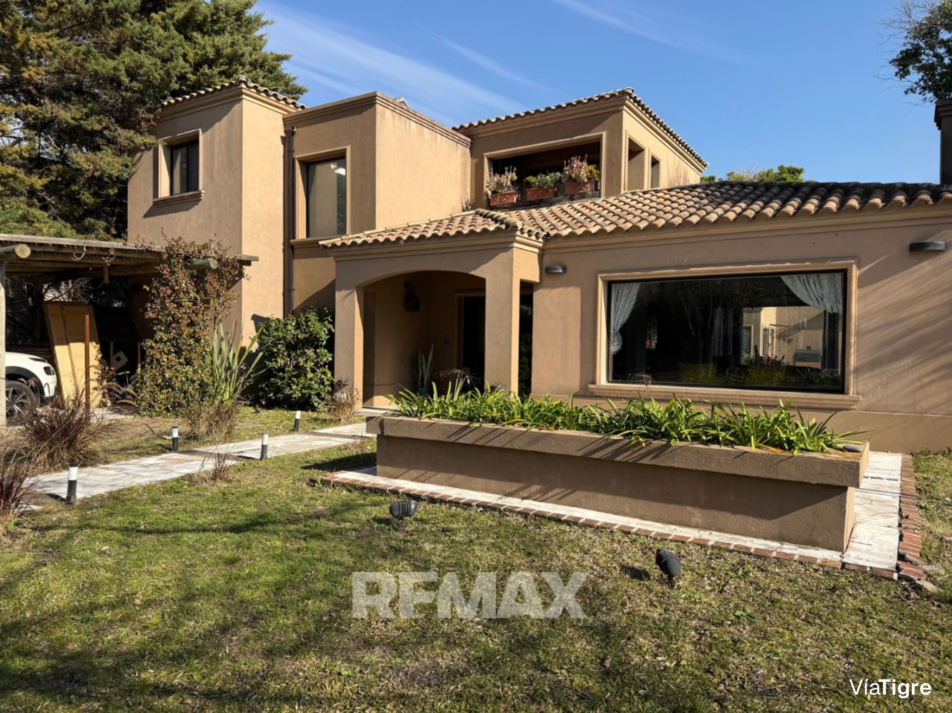 Venta Casa 5 Amb Pileta Santa Catalina Villanueva
