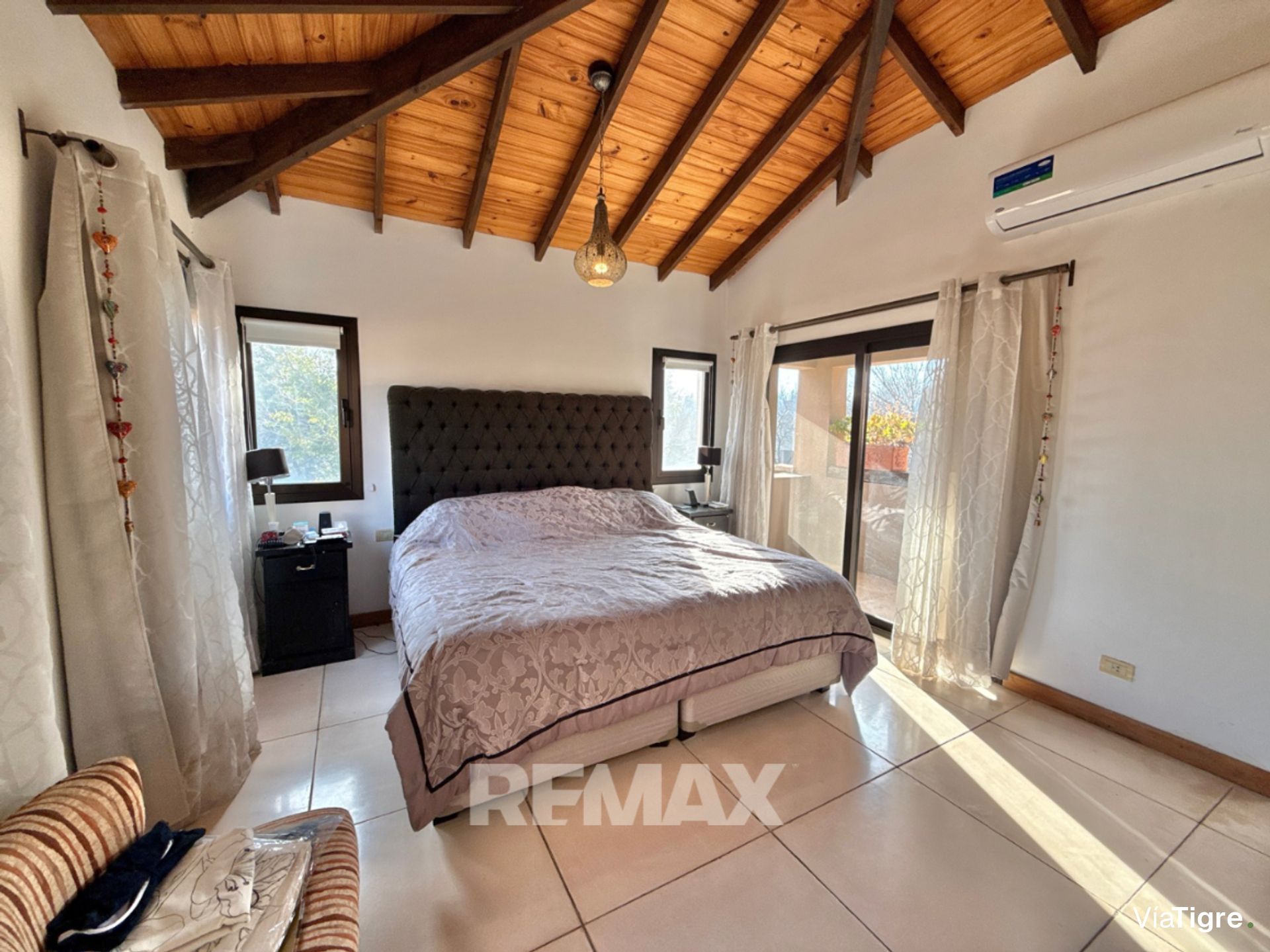 Venta Casa 5 Amb Pileta Santa Catalina Villanueva