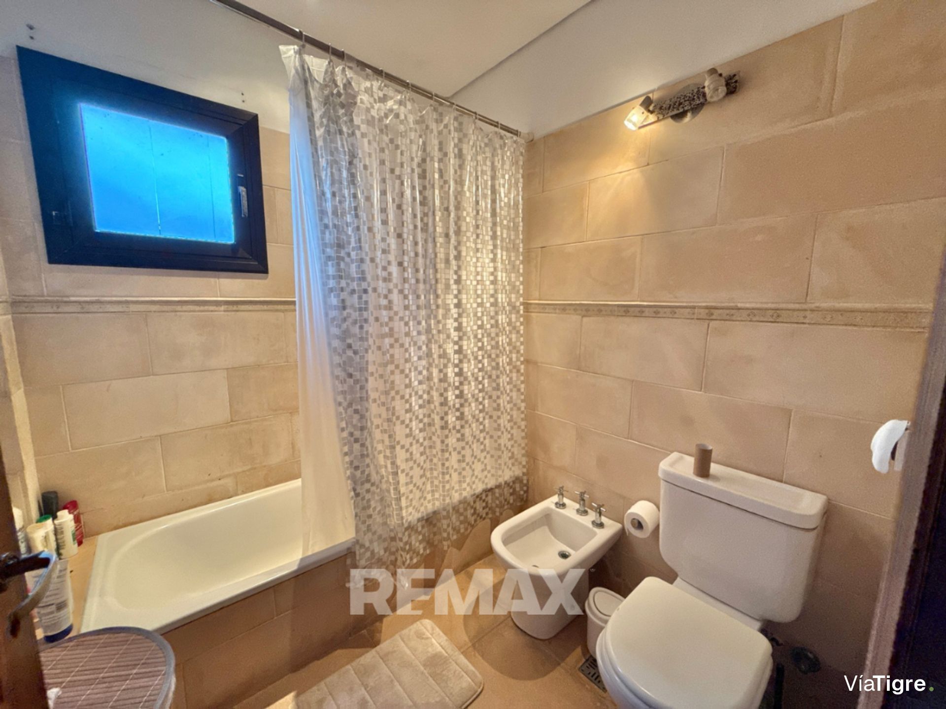 Venta Casa 5 Amb Pileta Santa Catalina Villanueva