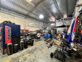 Sale of column‑free warehouse 330 square meters, Florida West