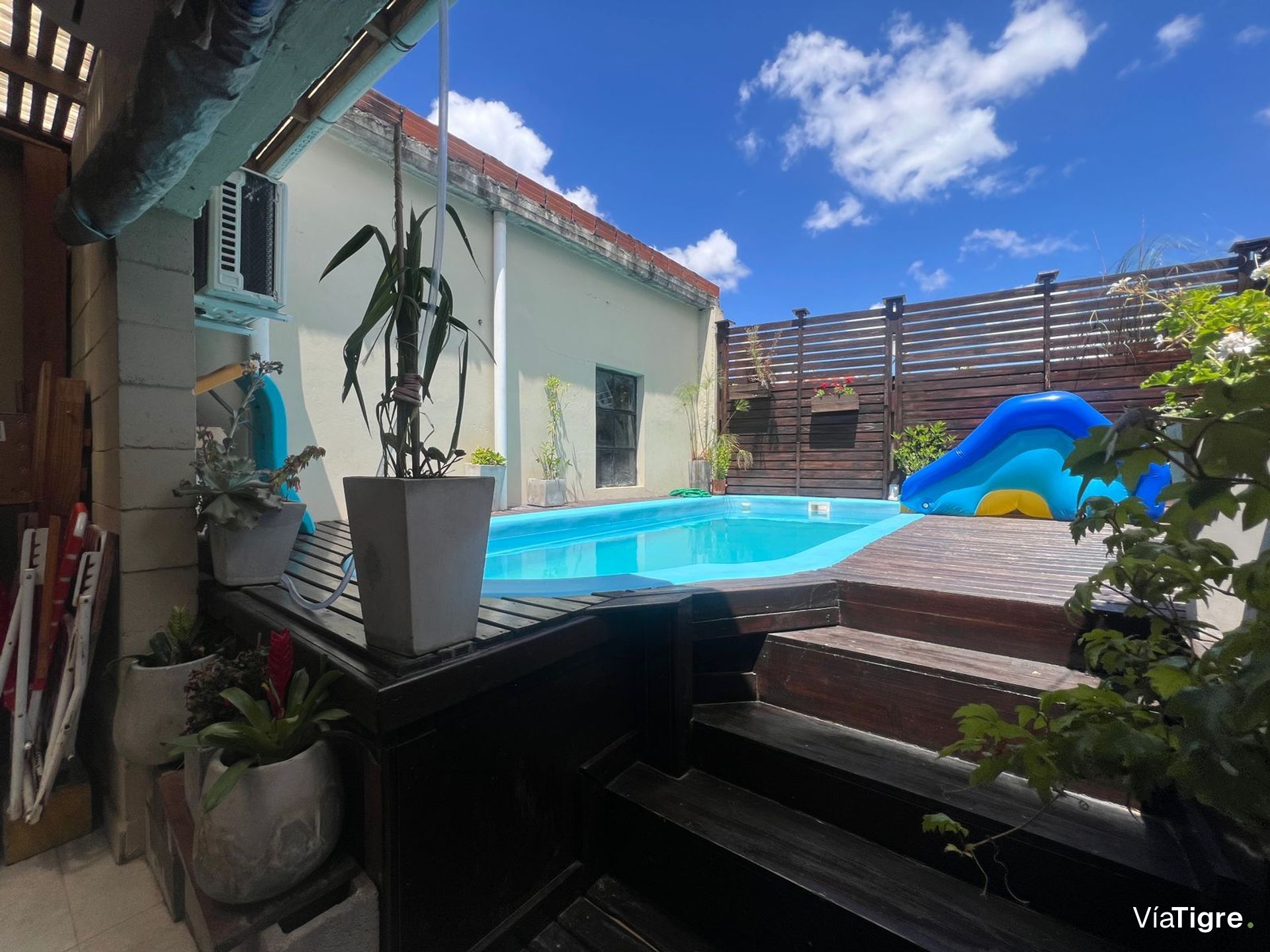 Casa 4 Ambientes, quincho, pileta y Deposito 110M2