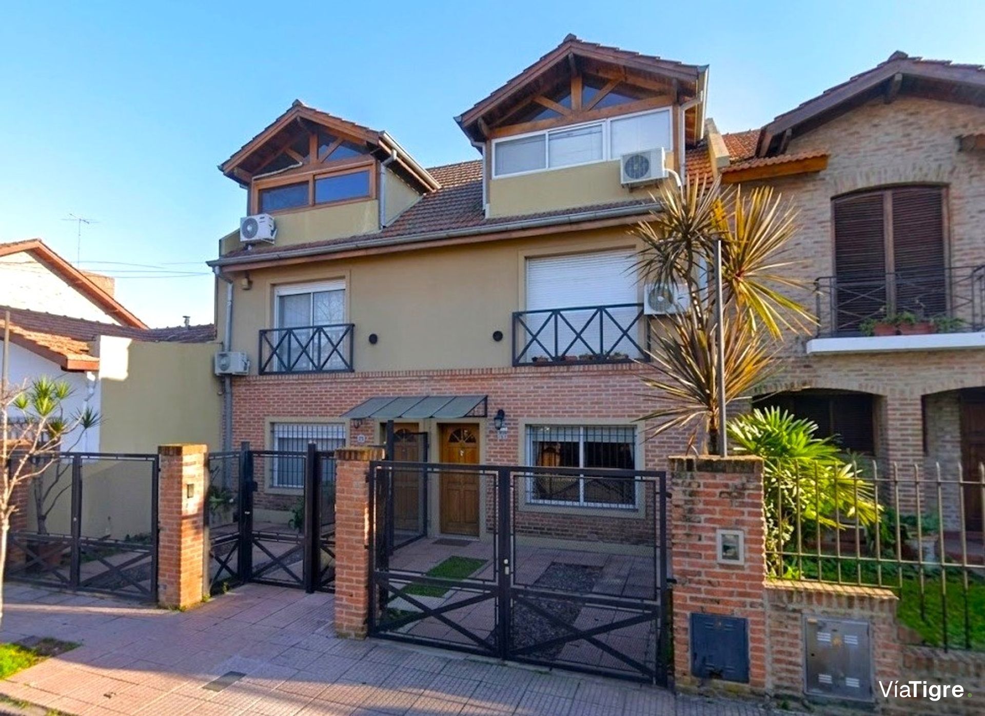 Casa En Venta Victoria 5 Amb Coch Jardín Pile E/Av