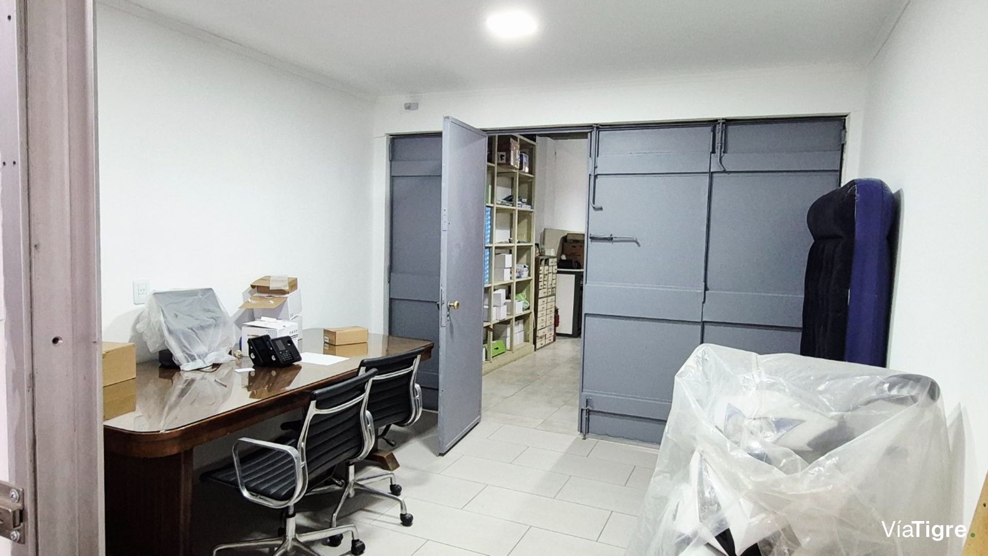 Depósito / Inmueble Comercial En Venta – Olivos