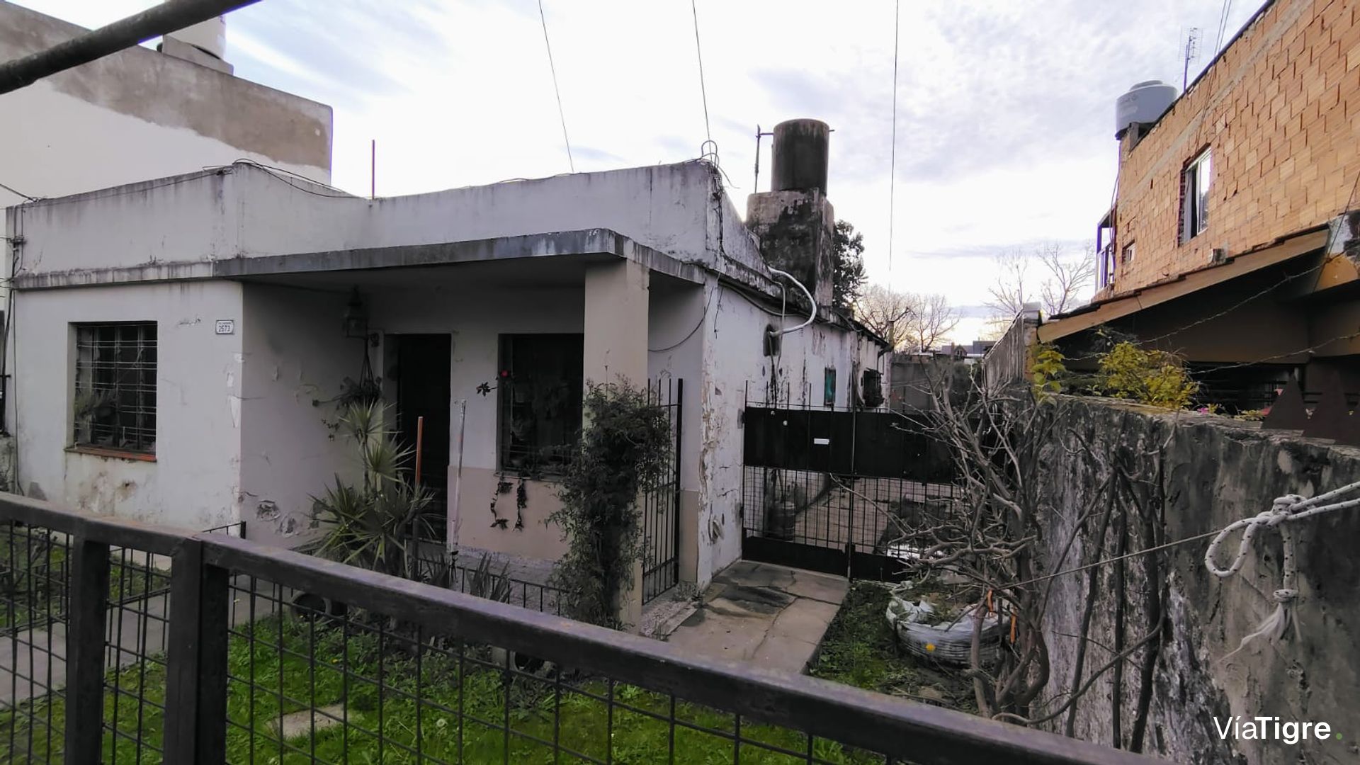 Casa A Reciclar Lote 275M2 A Poco De Panam Y Acces
