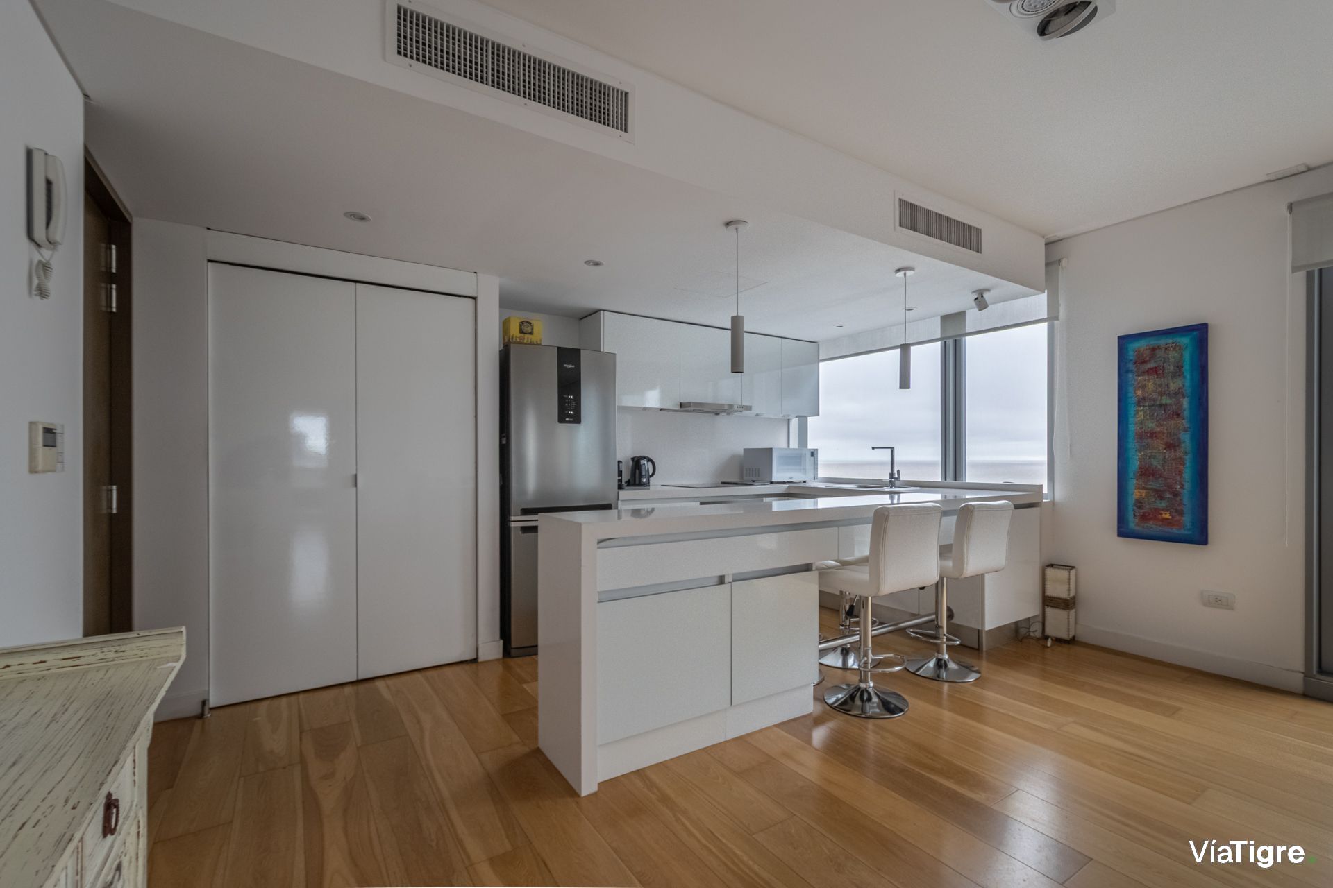 Venta 3 Ambientes Cochera Complejo Al Rio