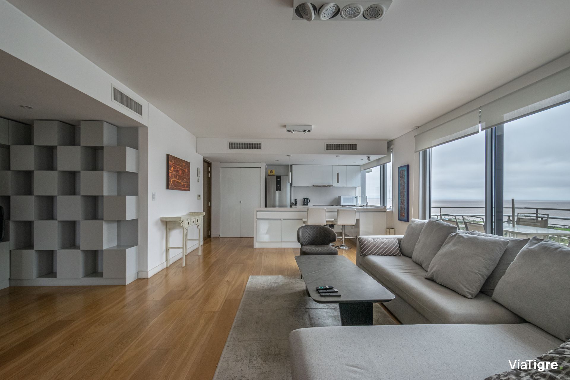 Venta 3 Ambientes Cochera Complejo Al Rio
