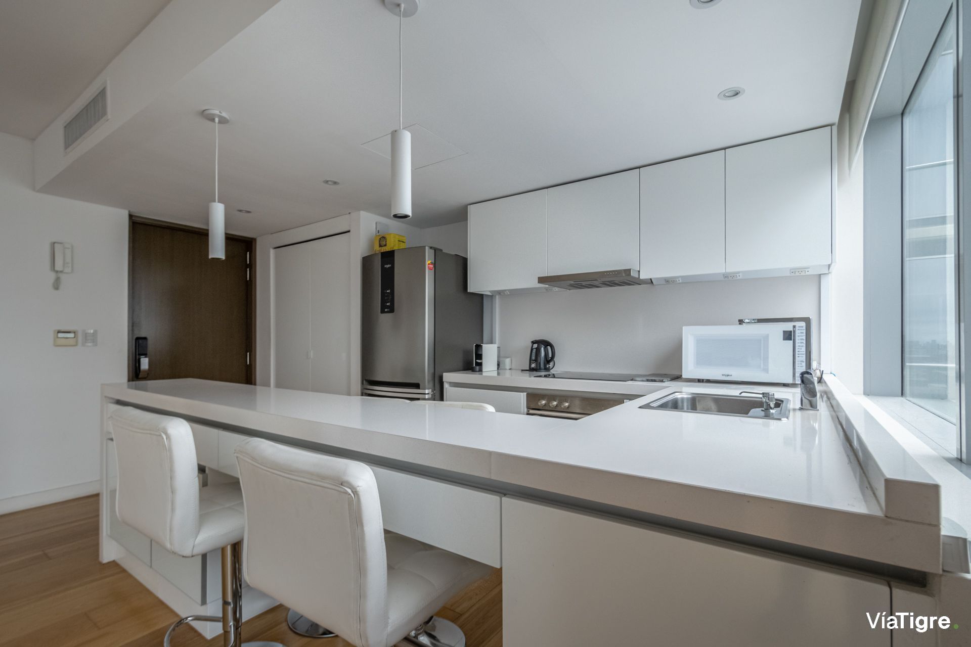 Venta 3 Ambientes Cochera Complejo Al Rio