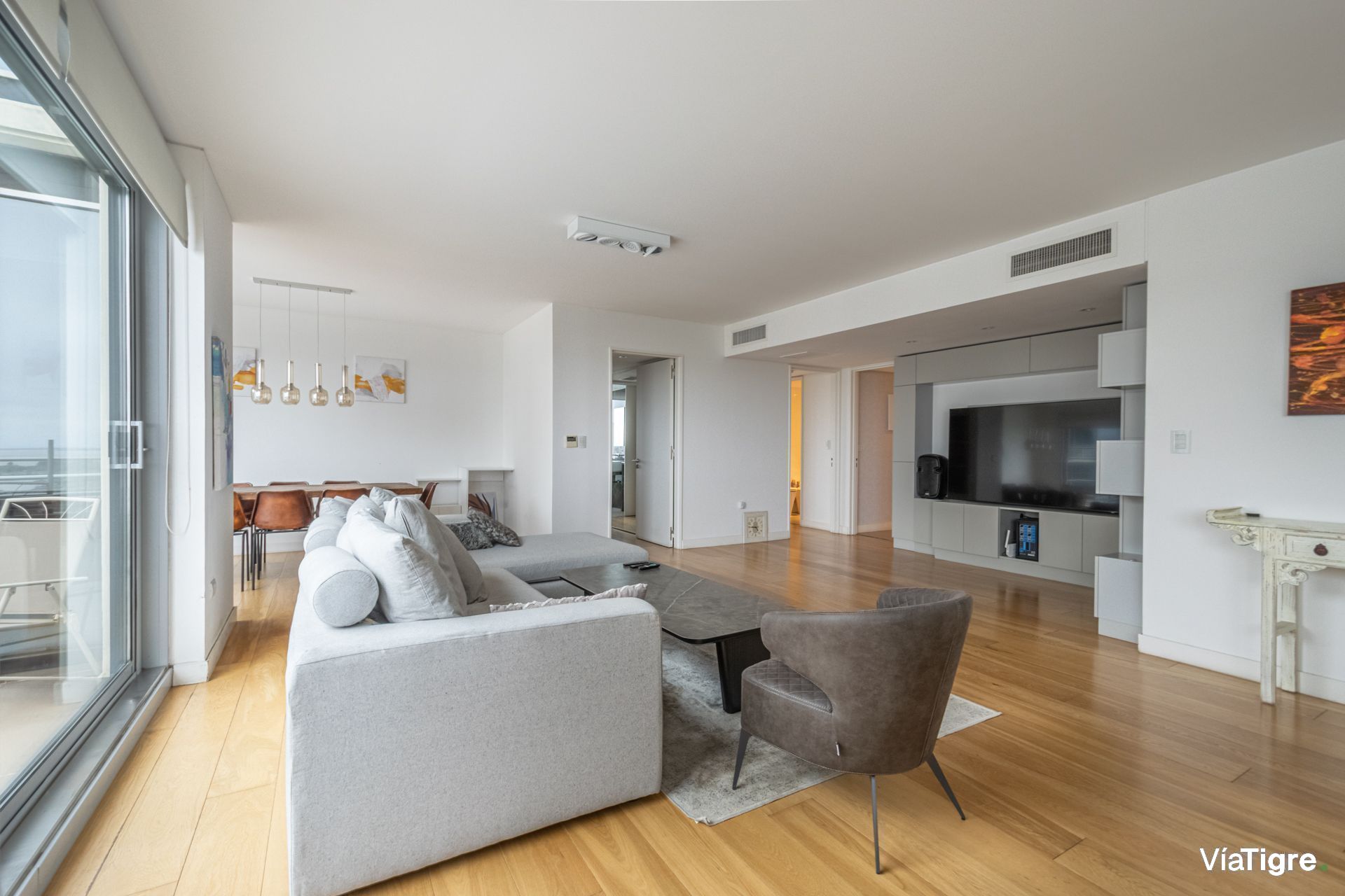 Venta 3 Ambientes Cochera Complejo Al Rio