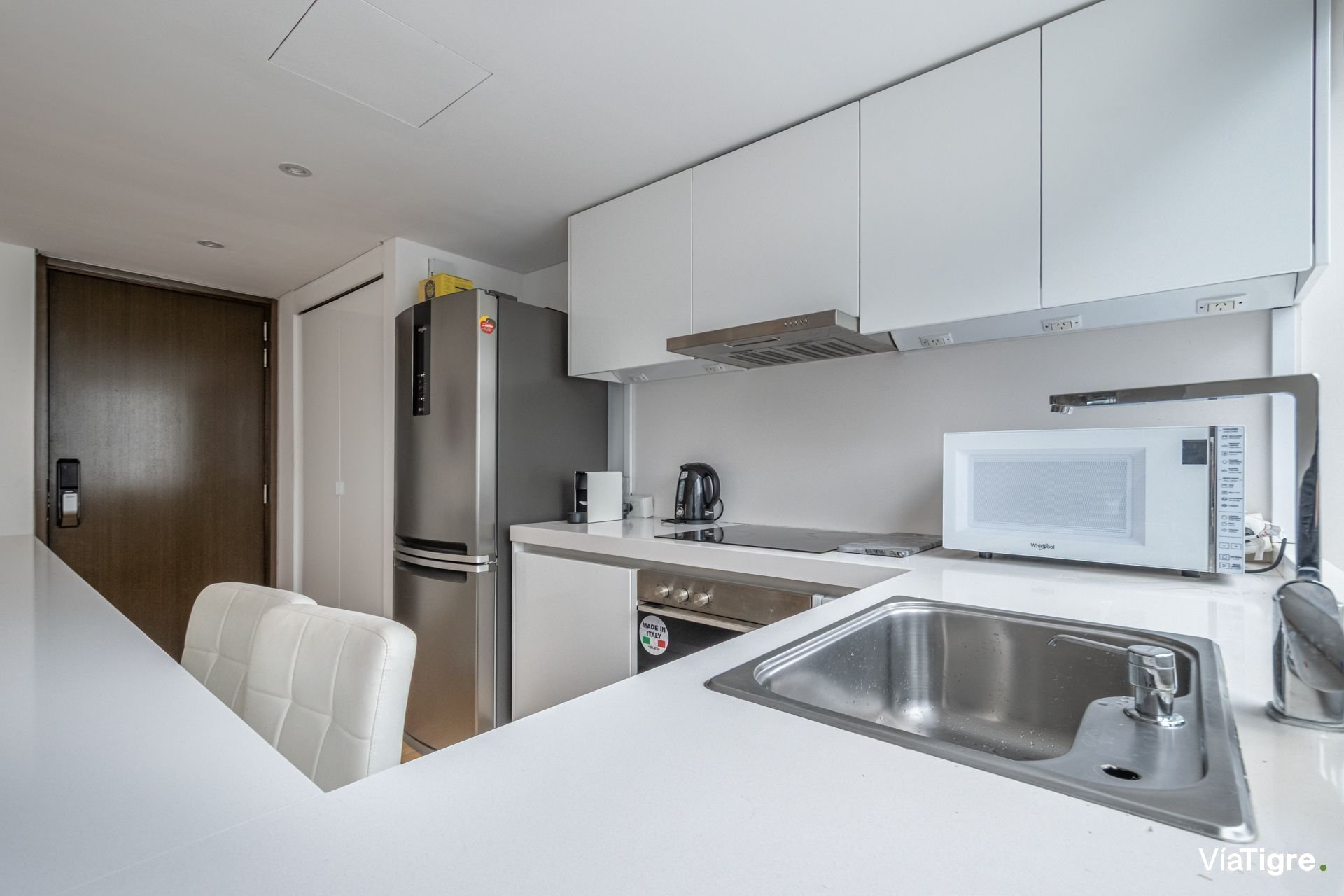 Venta 3 Ambientes Cochera Complejo Al Rio