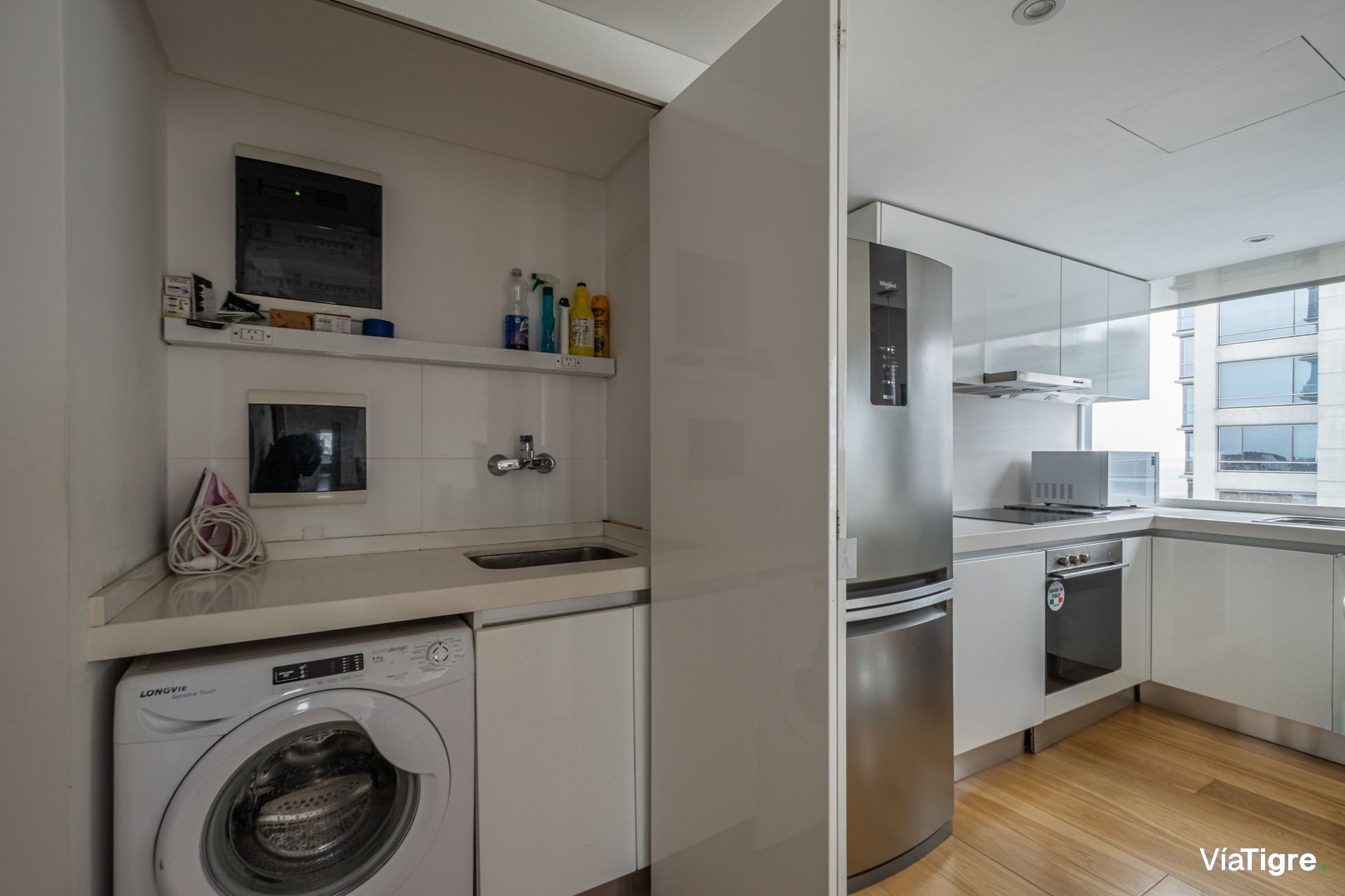 Venta 3 Ambientes Cochera Complejo Al Rio