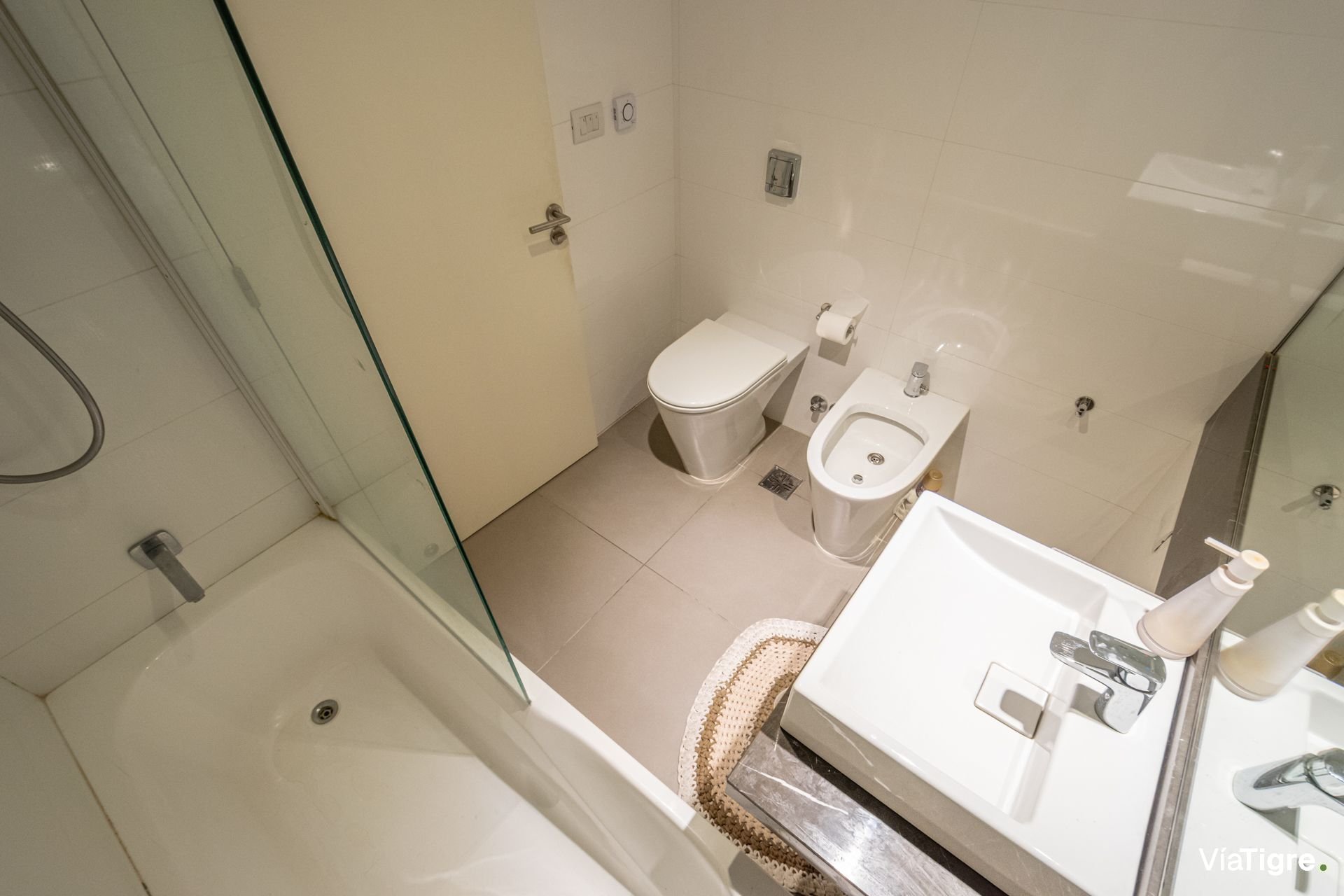 Venta 3 Ambientes Cochera Complejo Al Rio