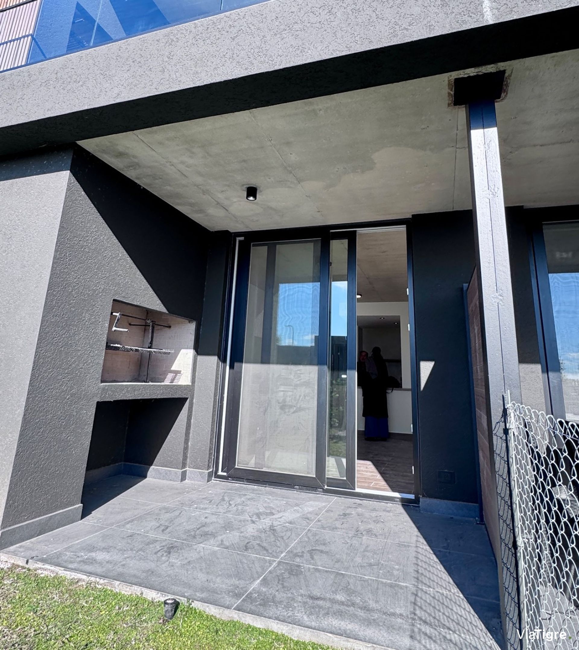 Venta departm 2 ambientes Milenia Nordelta cochera